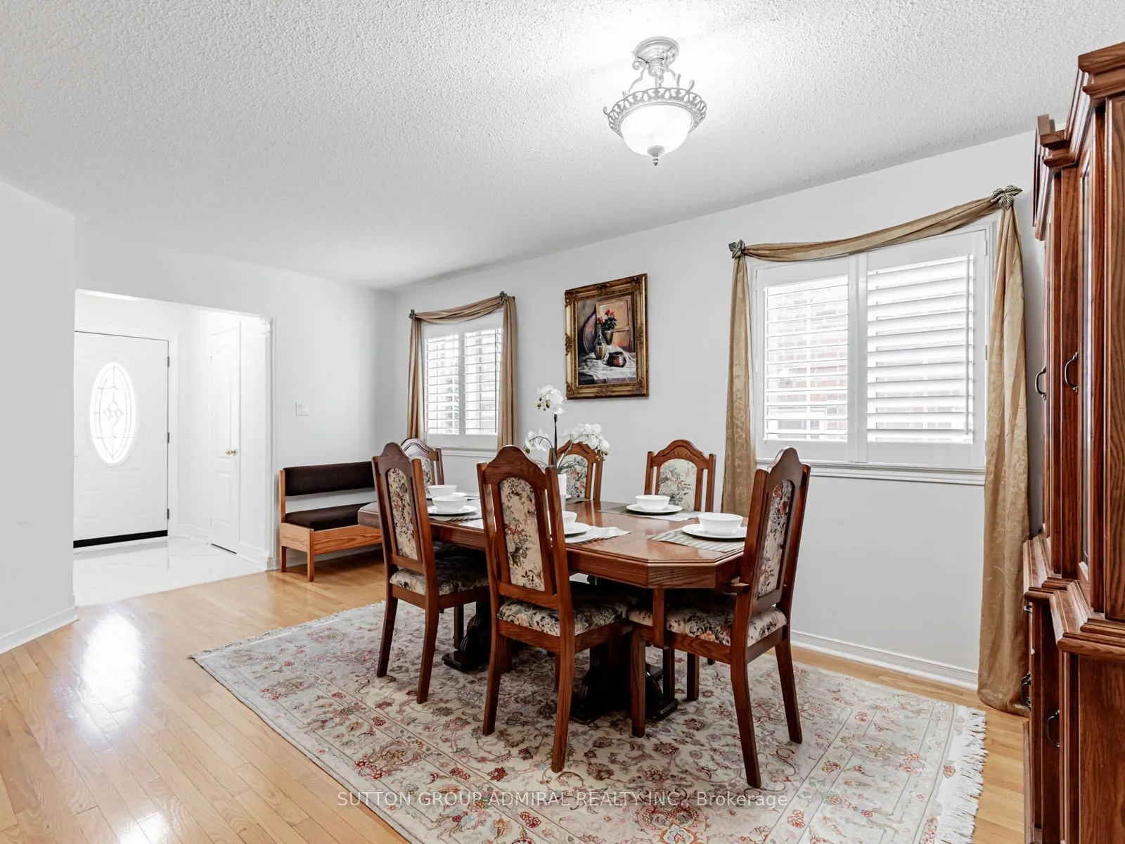 185 Foxfield Crescent