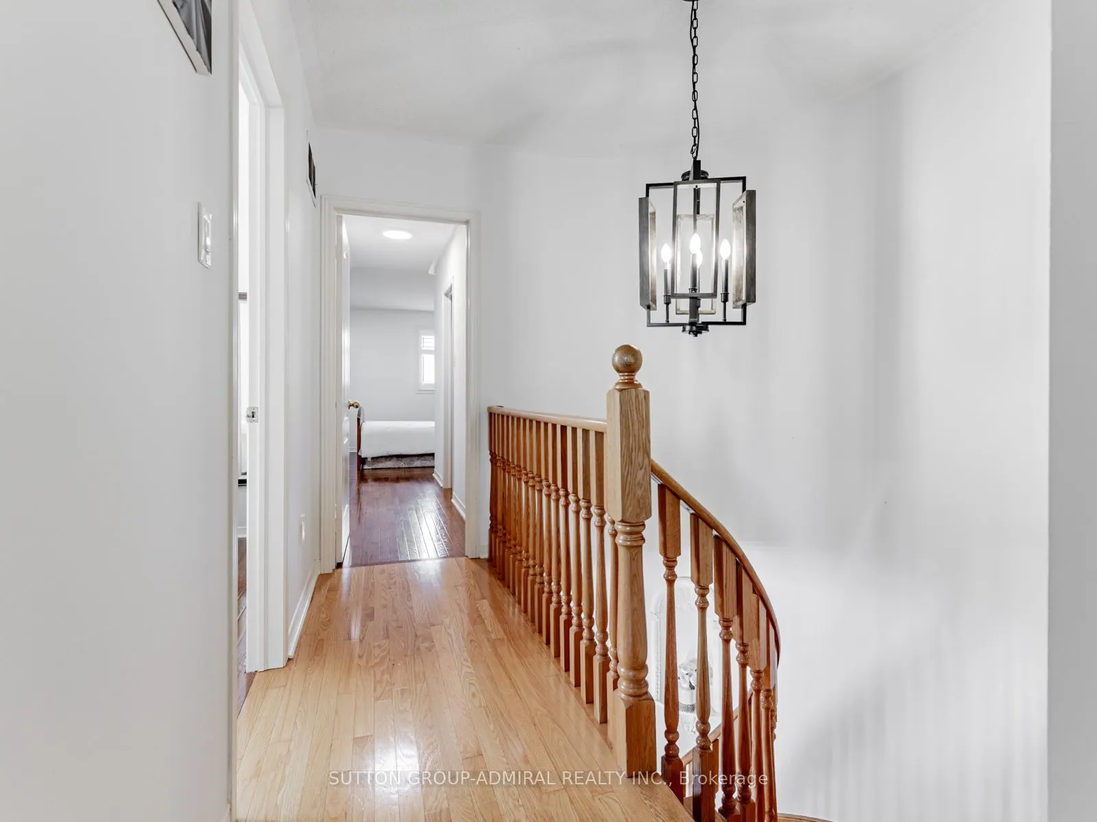 185 Foxfield Crescent