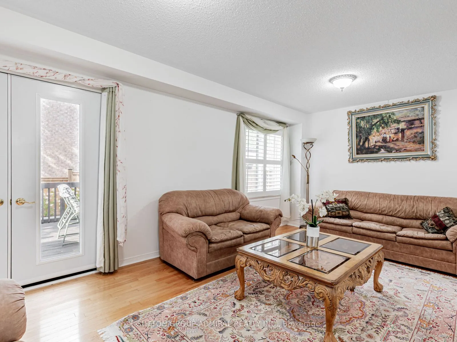 185 Foxfield Crescent