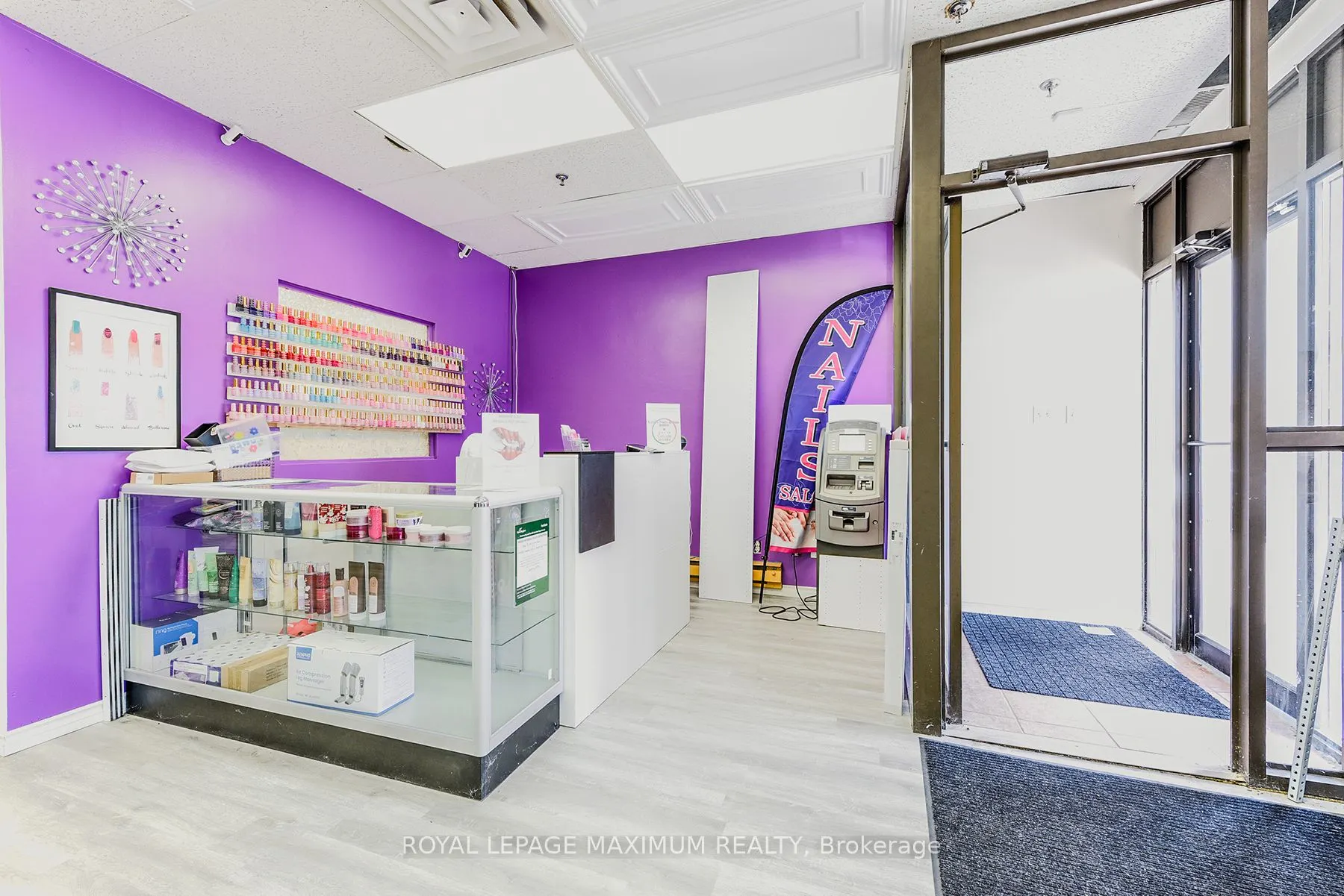 4220 Steeles Avenue W, #C10