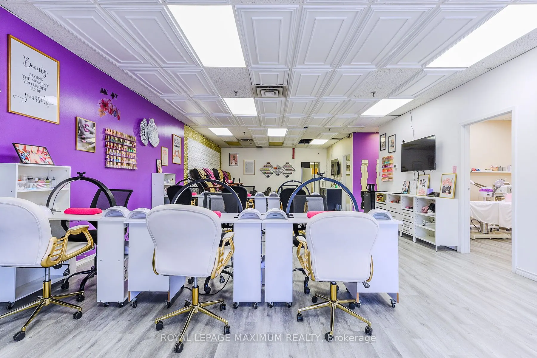 4220 Steeles Avenue W, #C10