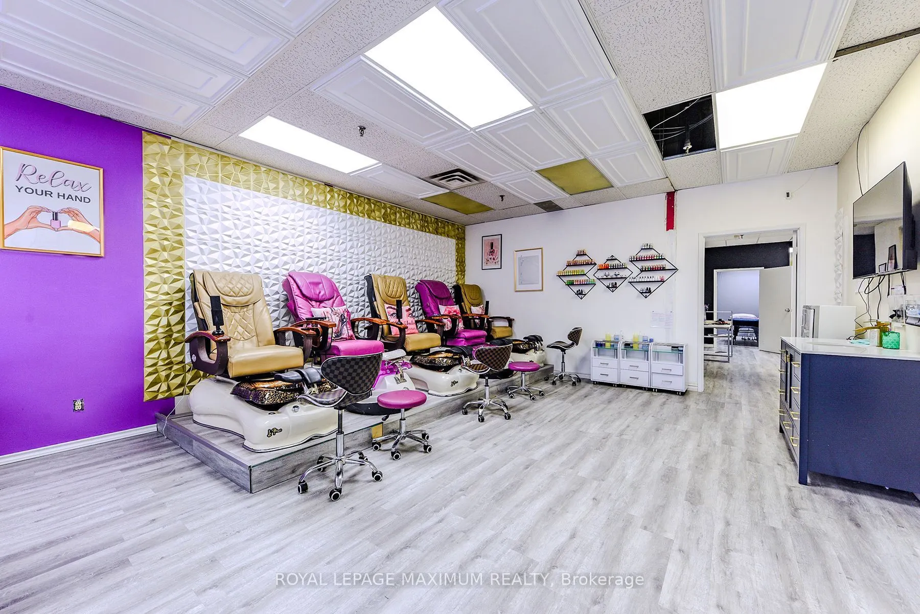 4220 Steeles Avenue W, #C10