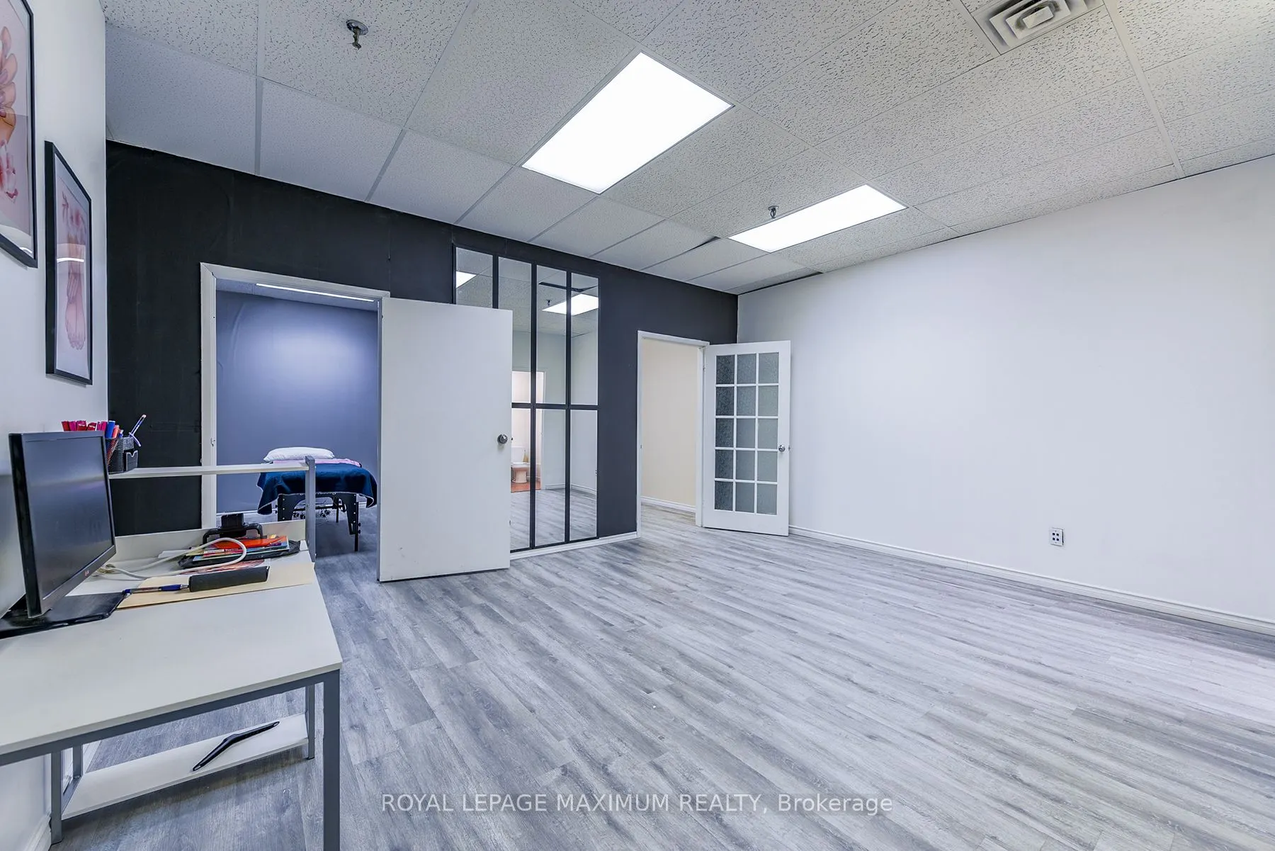 4220 Steeles Avenue W, #C10