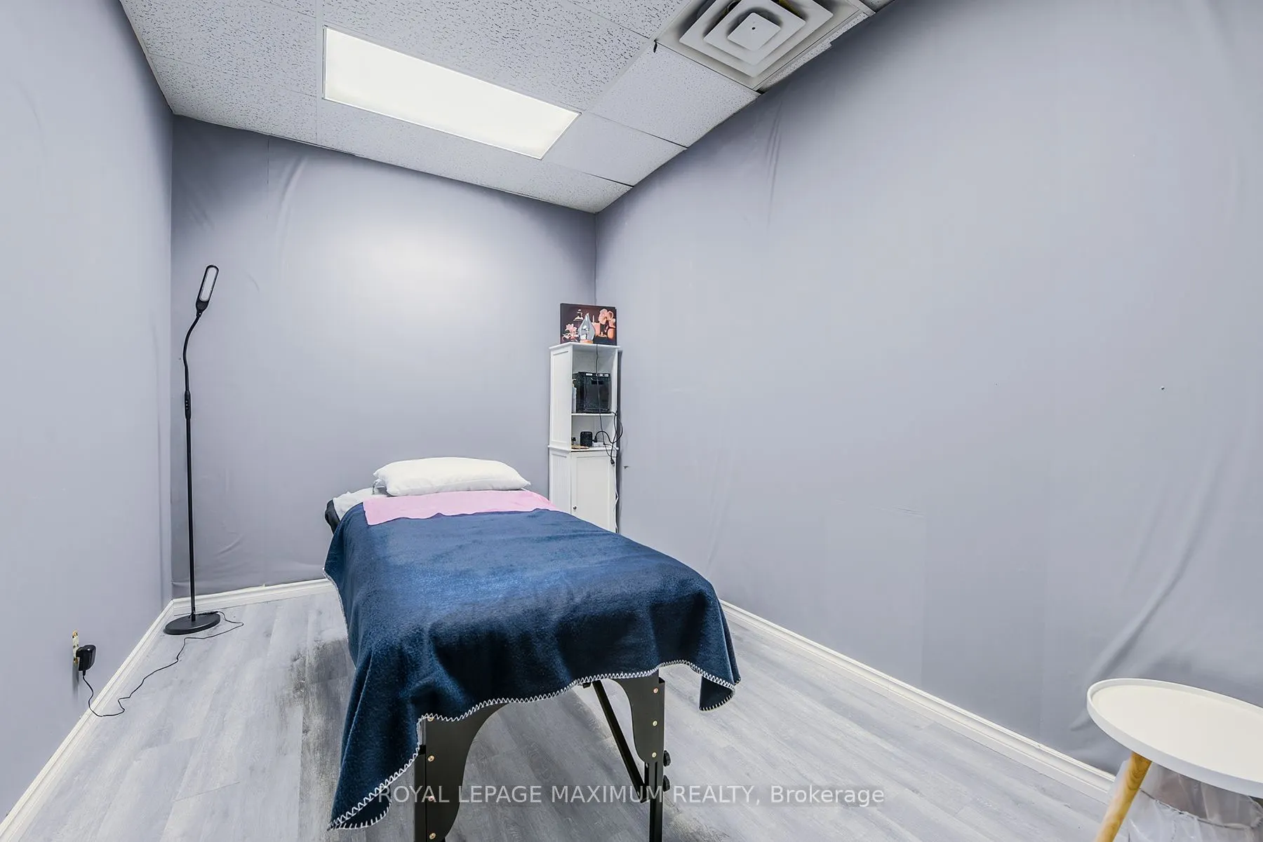 4220 Steeles Avenue W, #C10