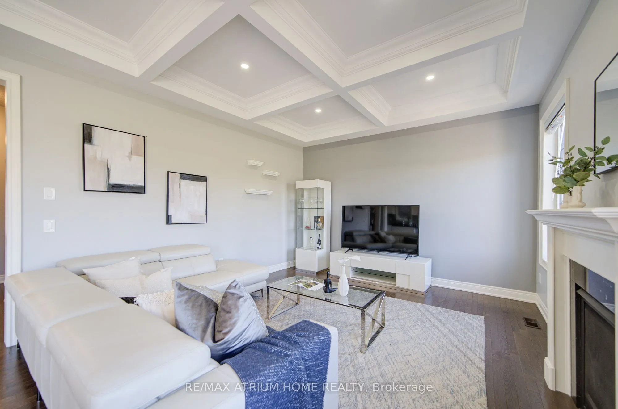 127 Maple Ridge Crescent