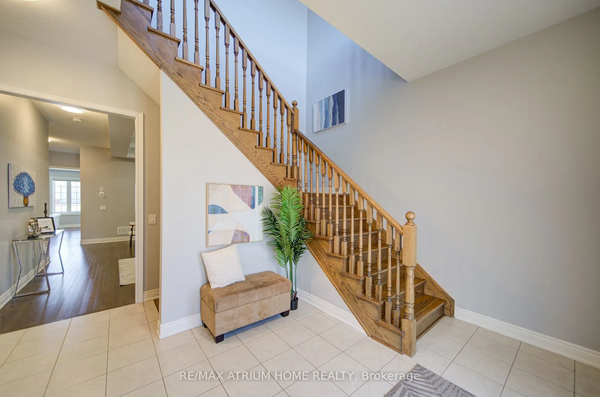 127 Maple Ridge Crescent