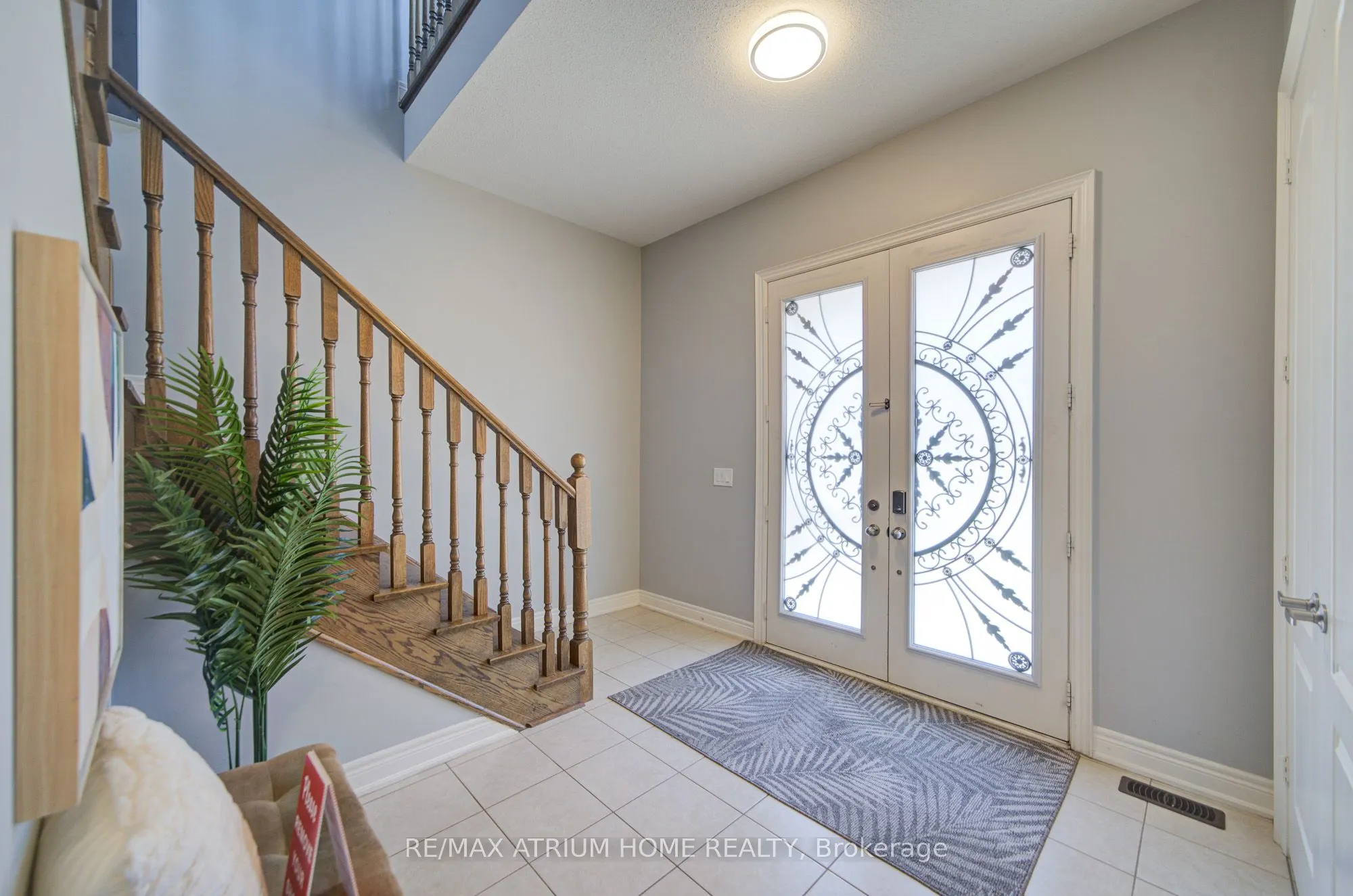 127 Maple Ridge Crescent