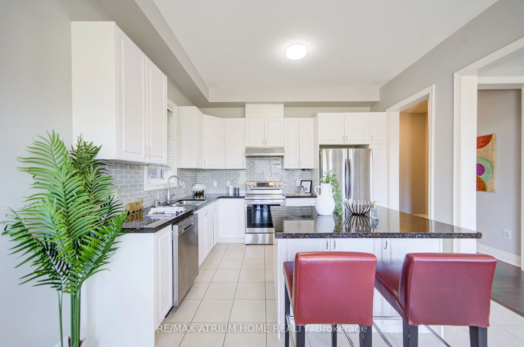 127 Maple Ridge Crescent