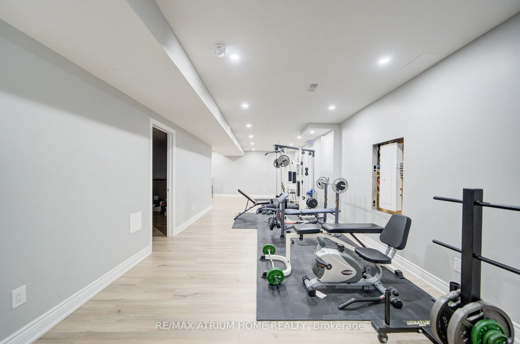 127 Maple Ridge Crescent