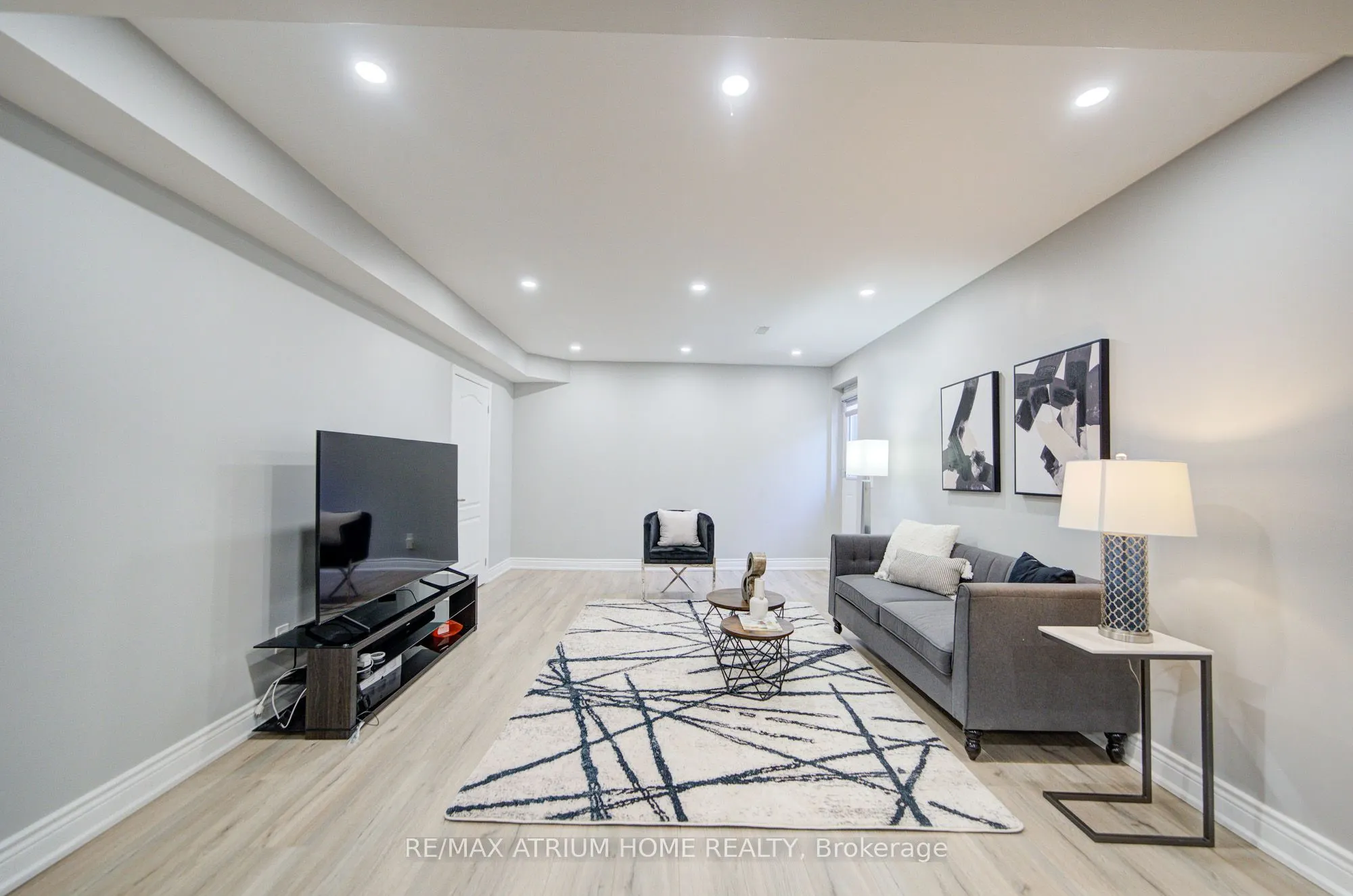 127 Maple Ridge Crescent