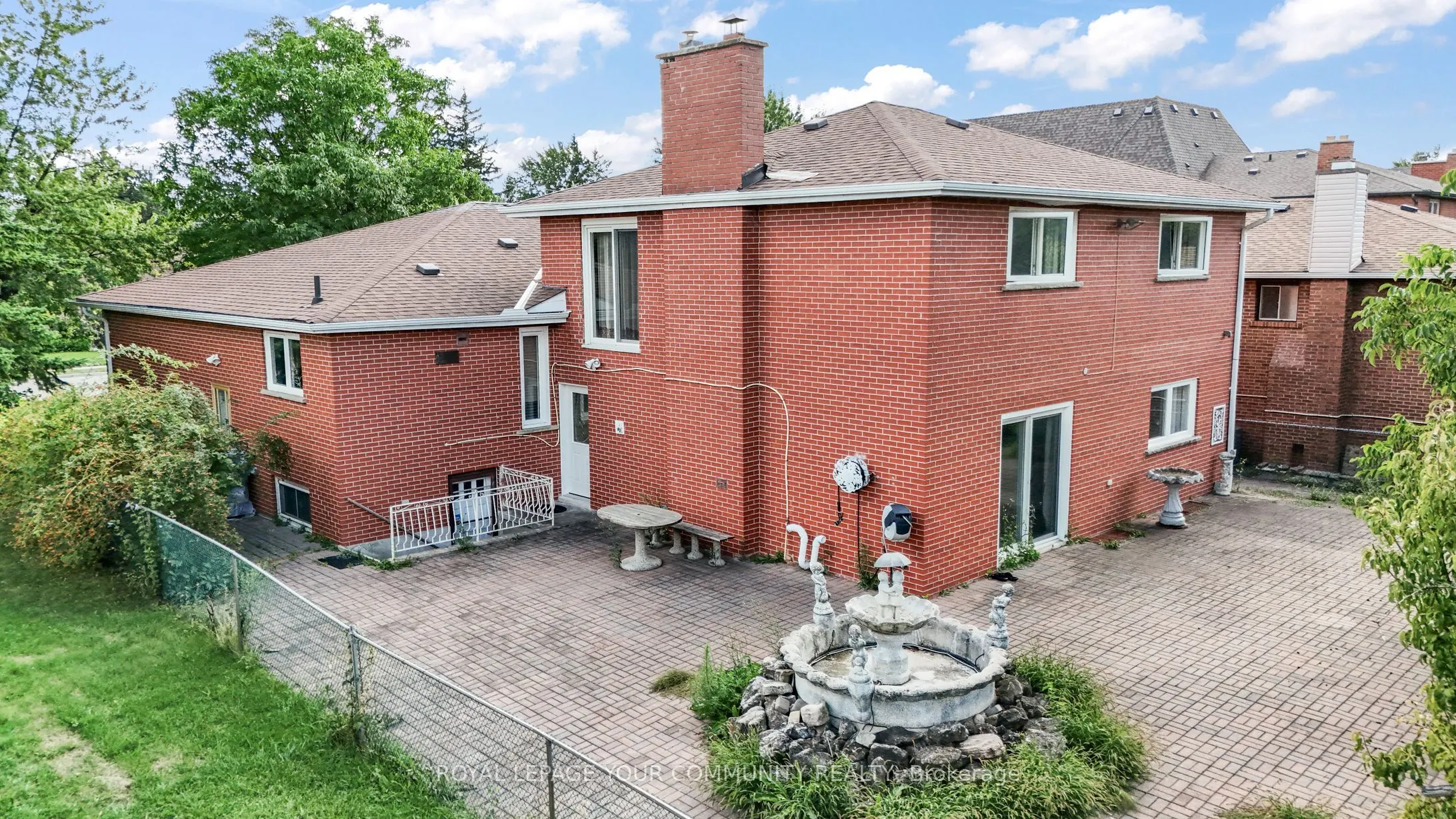 38 Spruce Avenue S