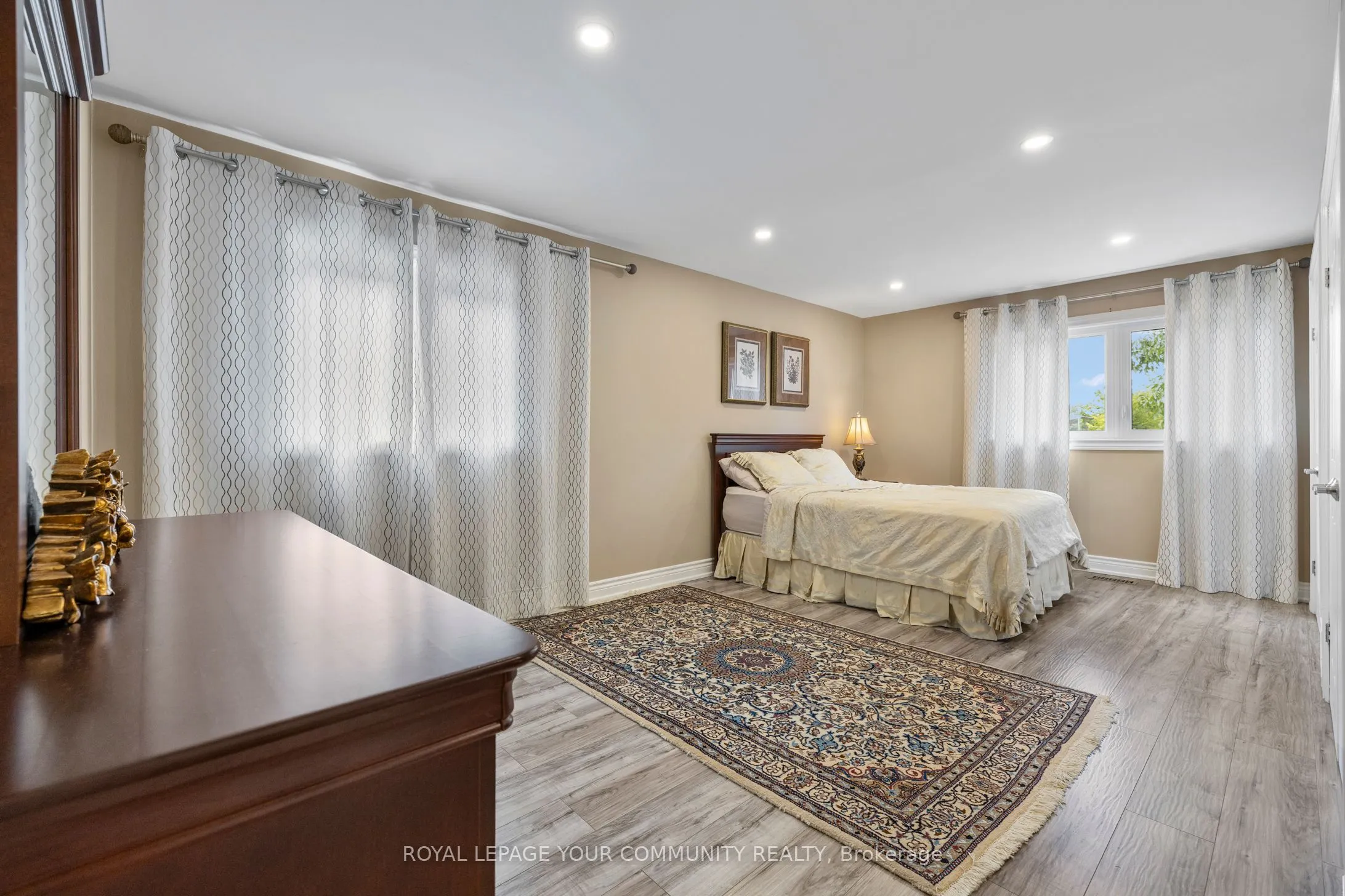 38 Spruce Avenue S