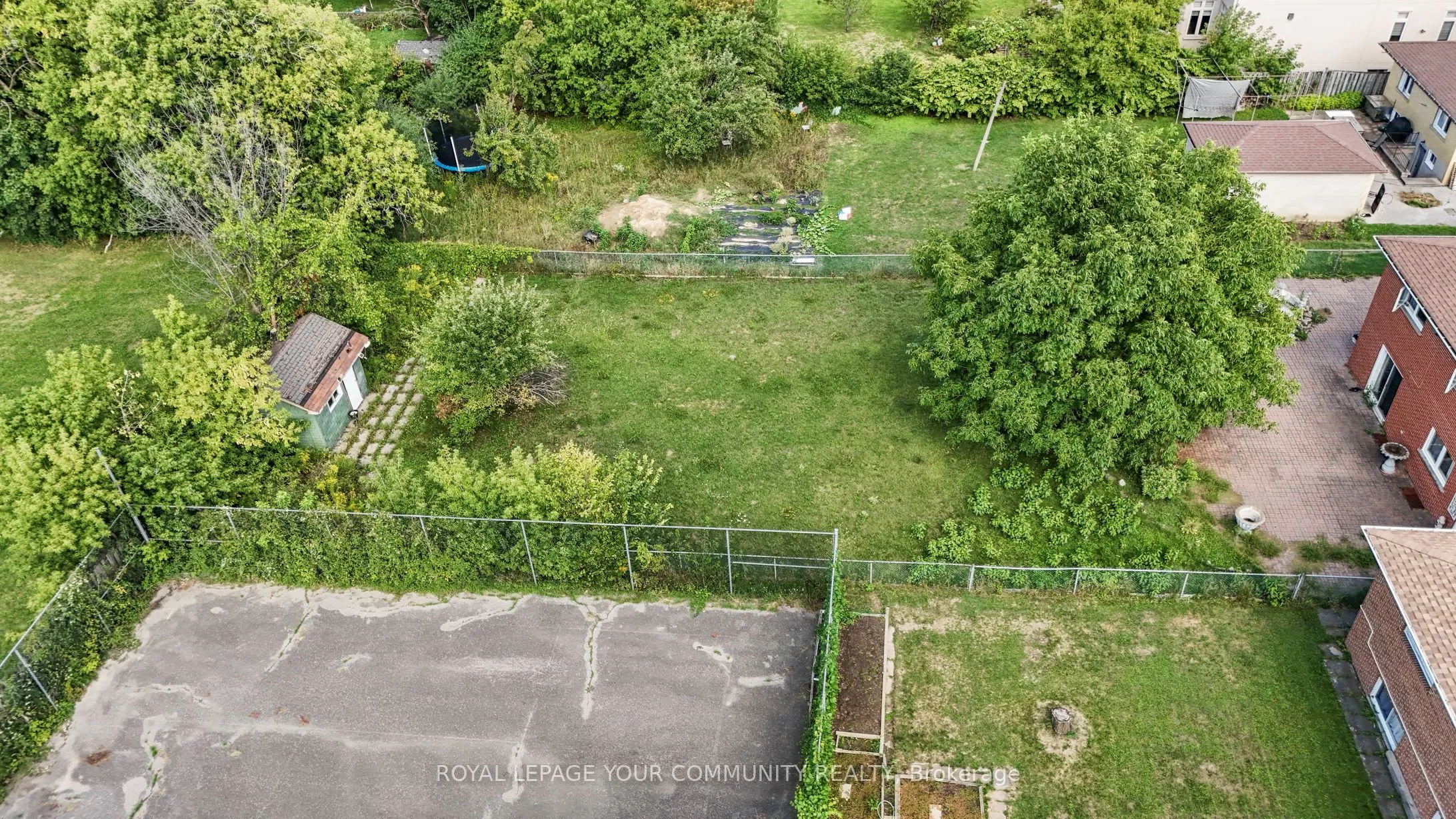 38 Spruce Avenue S