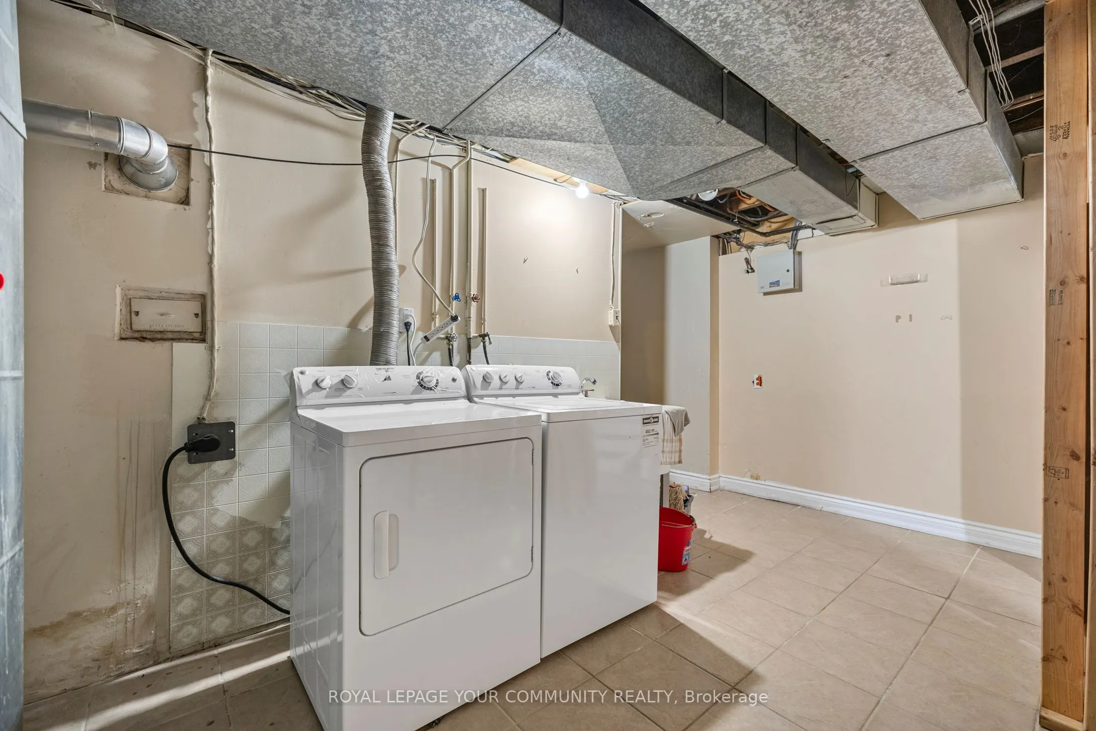 38 Spruce Avenue S