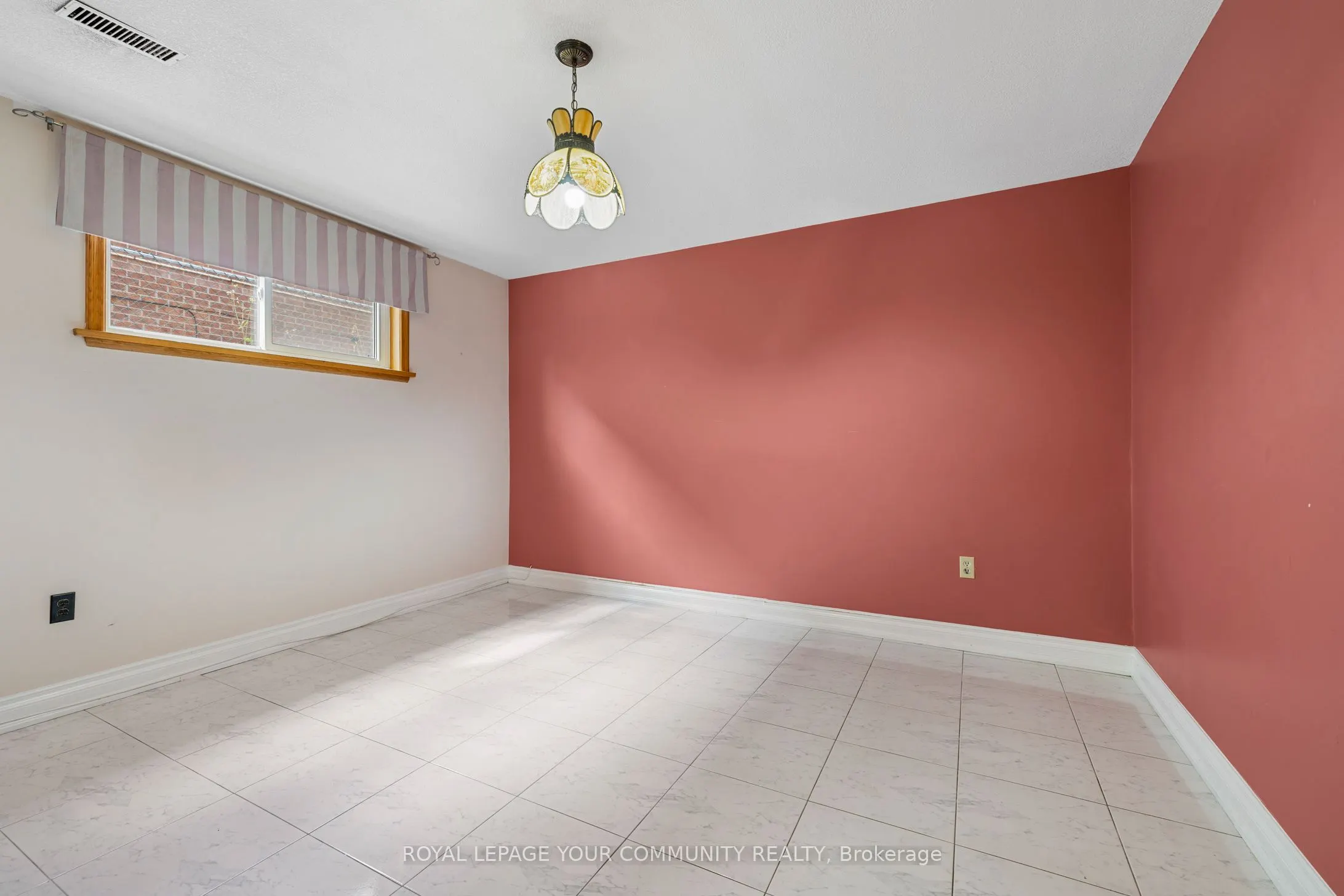 38 Spruce Avenue S