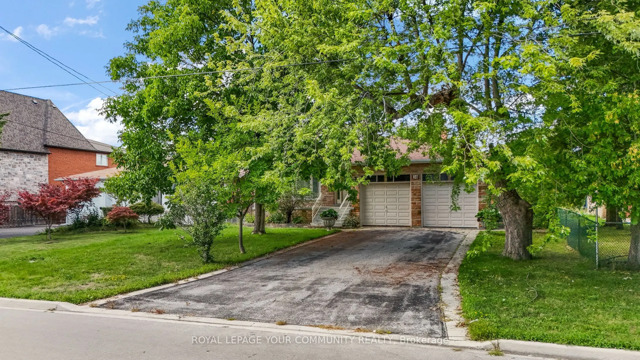 38 Spruce Avenue S