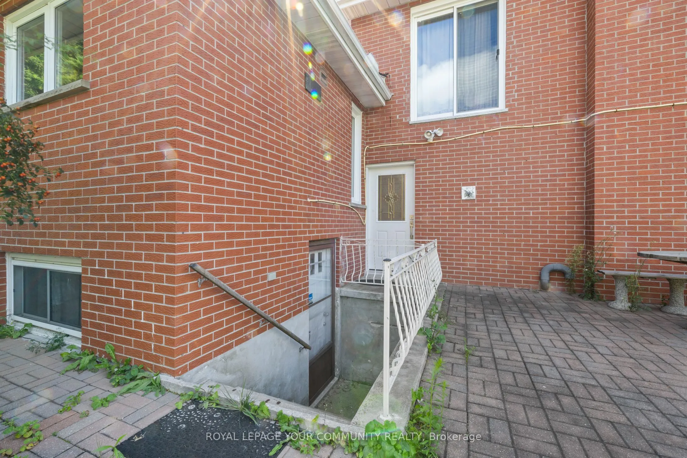 38 Spruce Avenue S