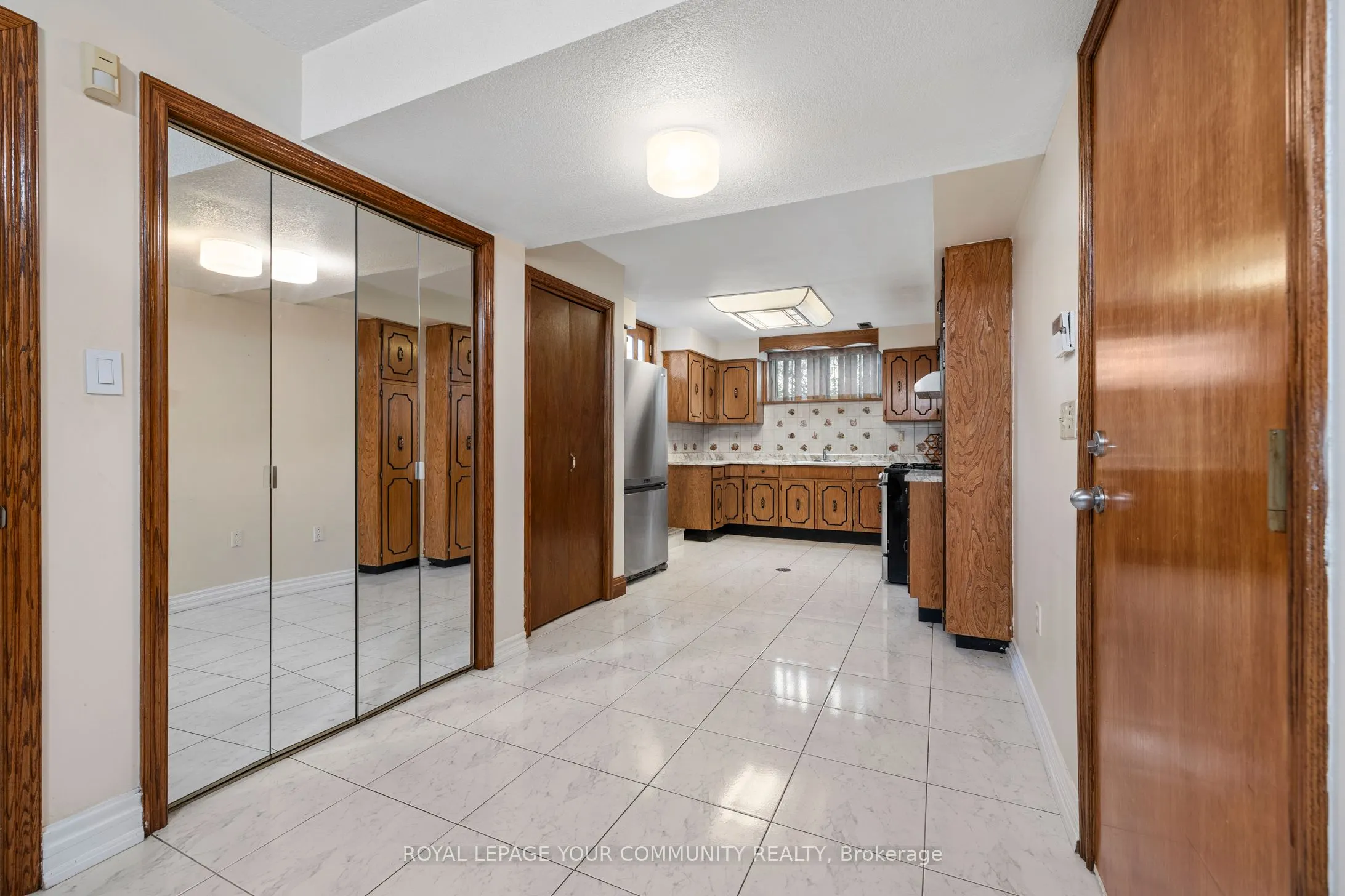 38 Spruce Avenue S