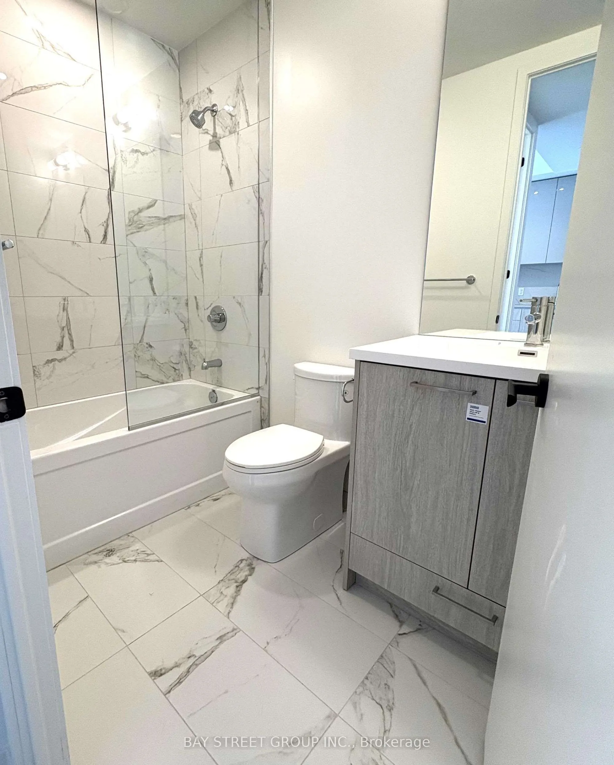 28 Interchange Way, #107