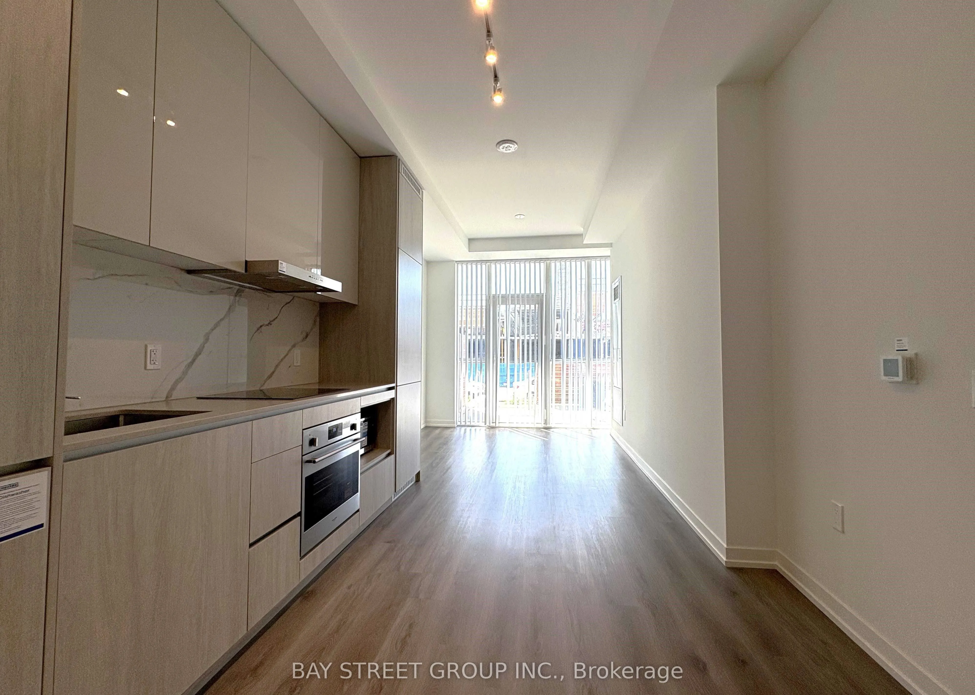 28 Interchange Way, #107