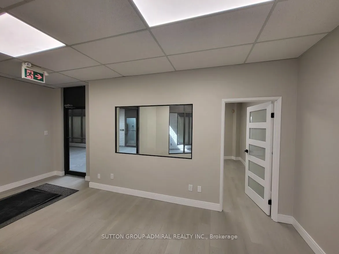 4220 Steeles Avenue W, #C11