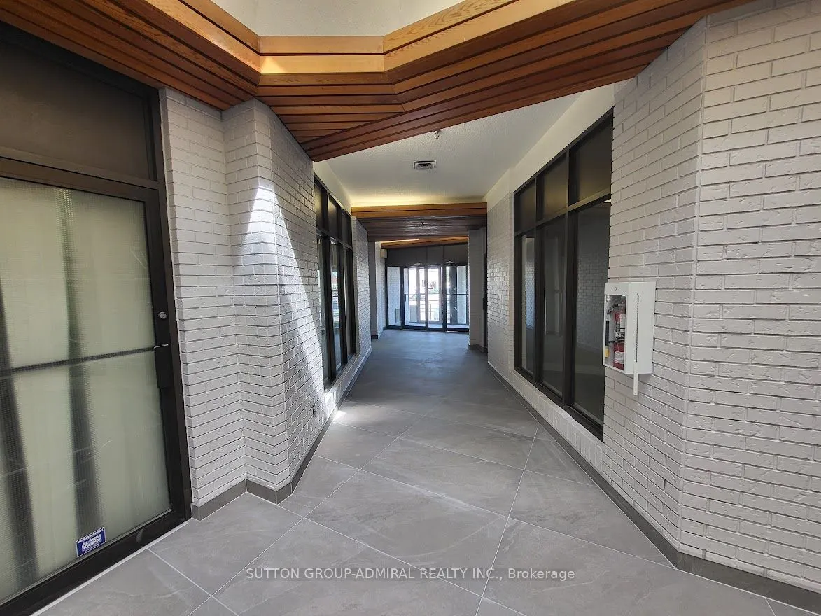4220 Steeles Avenue W, #C11