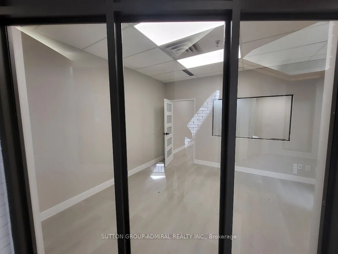 4220 Steeles Avenue W, #C11