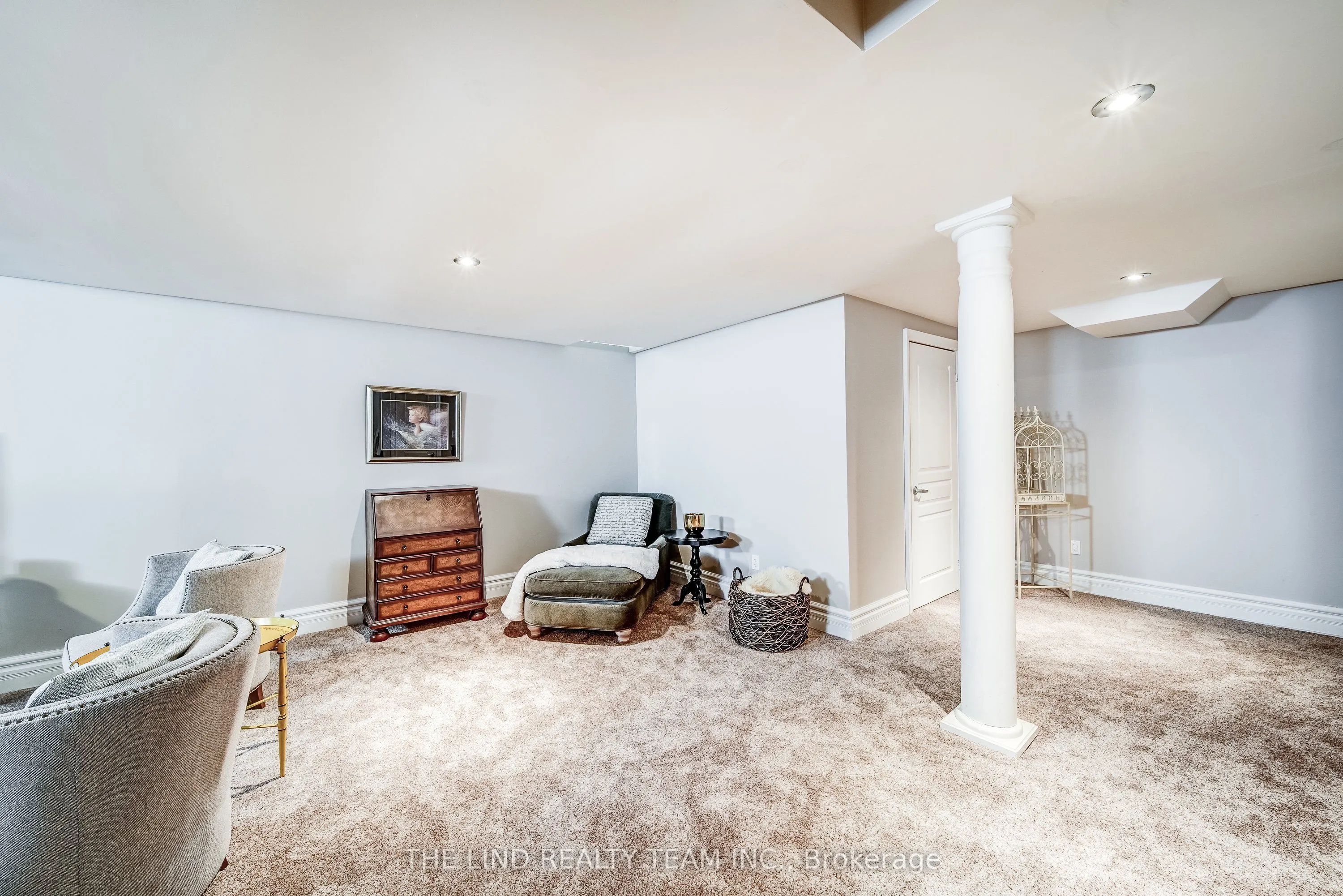 88 Stonecliffe Crescent, #22