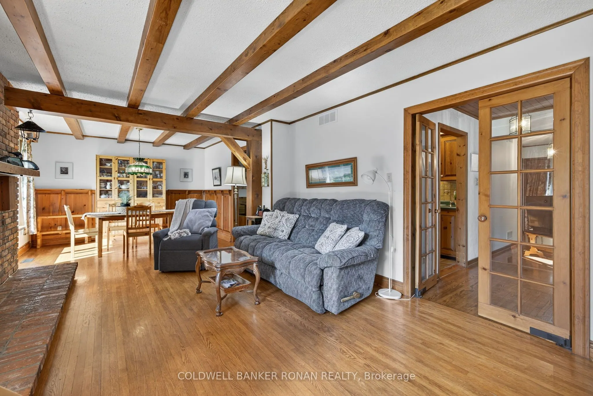 116 Armstrong Crescent