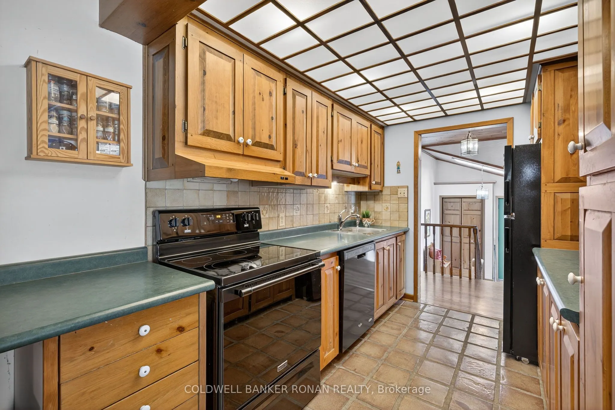 116 Armstrong Crescent