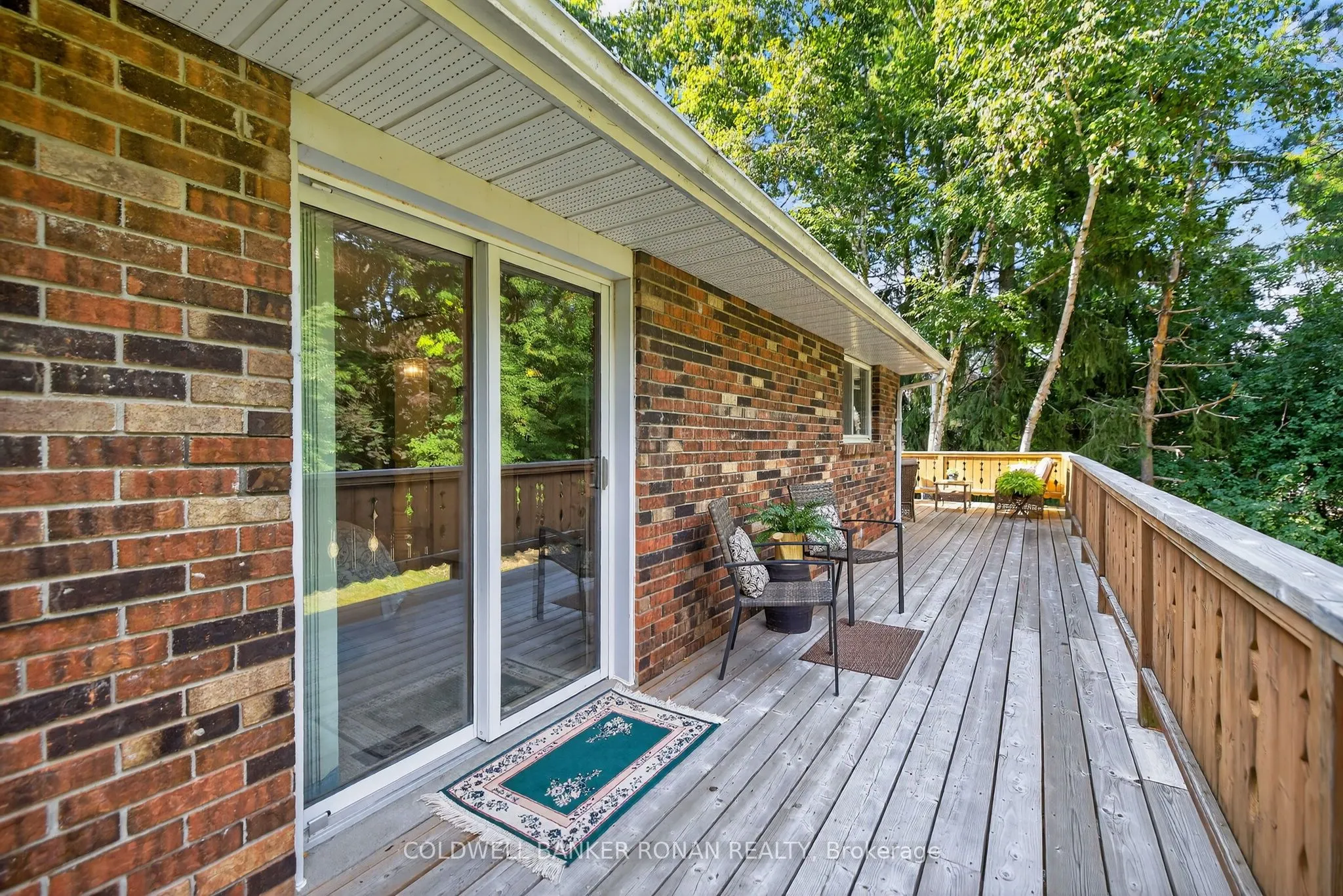 116 Armstrong Crescent