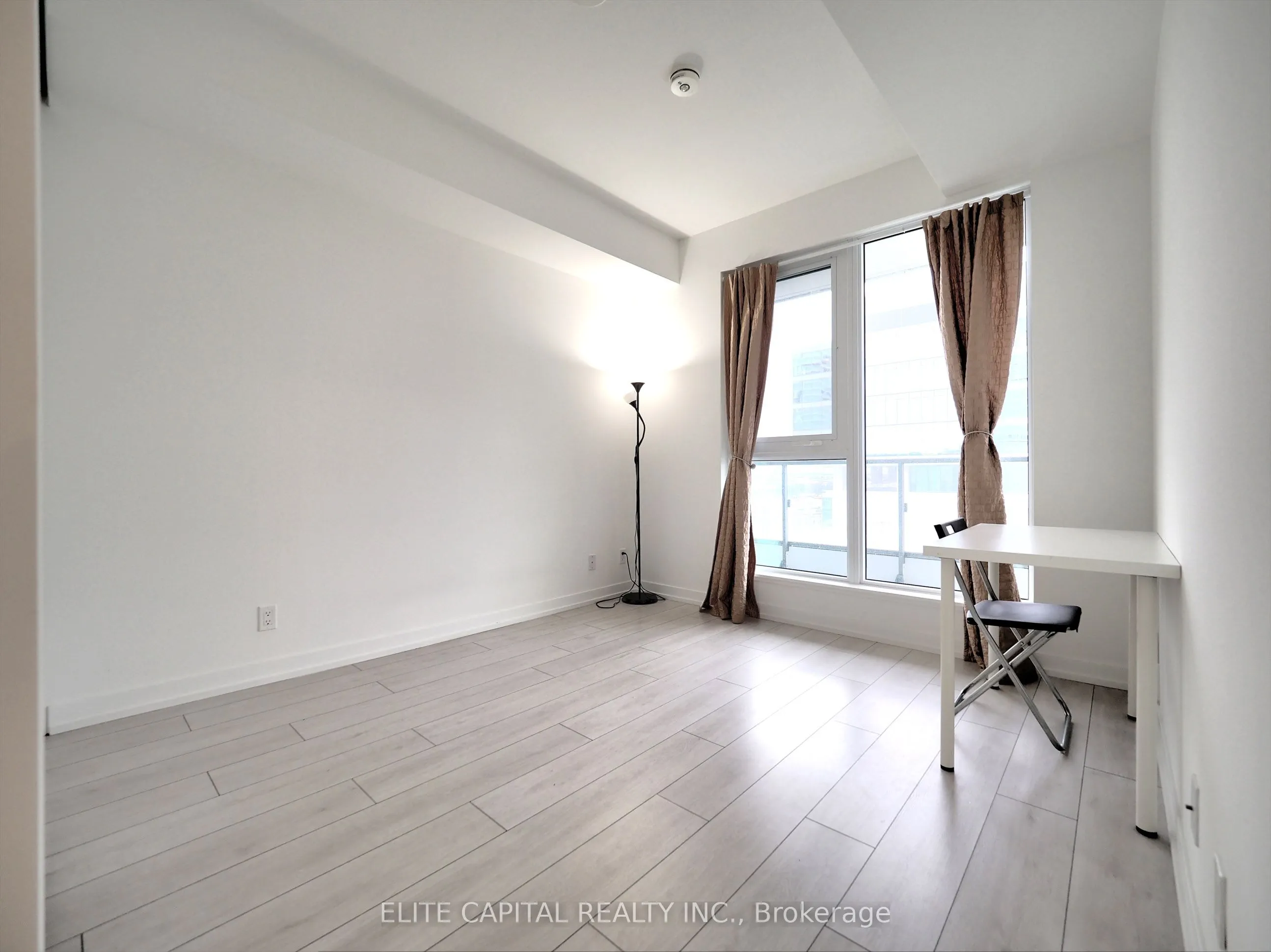 5 Buttermill Avenue, #702