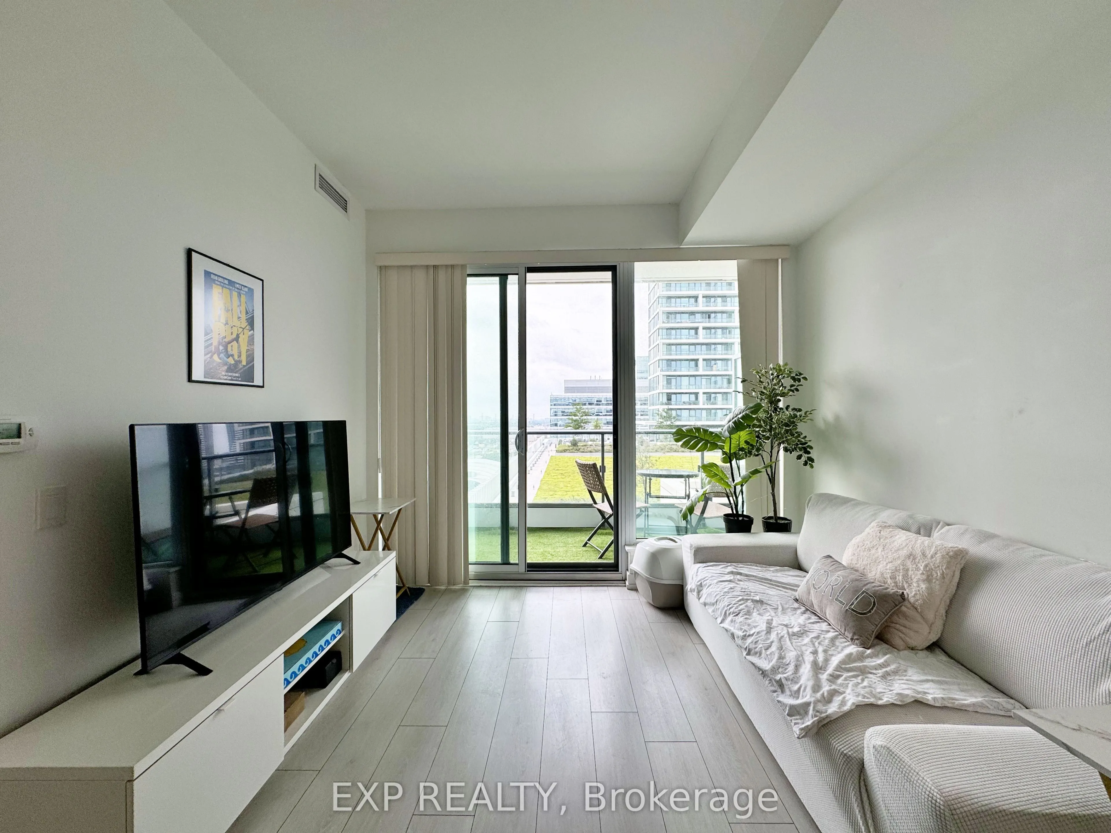 898 Portage Parkway, #1005