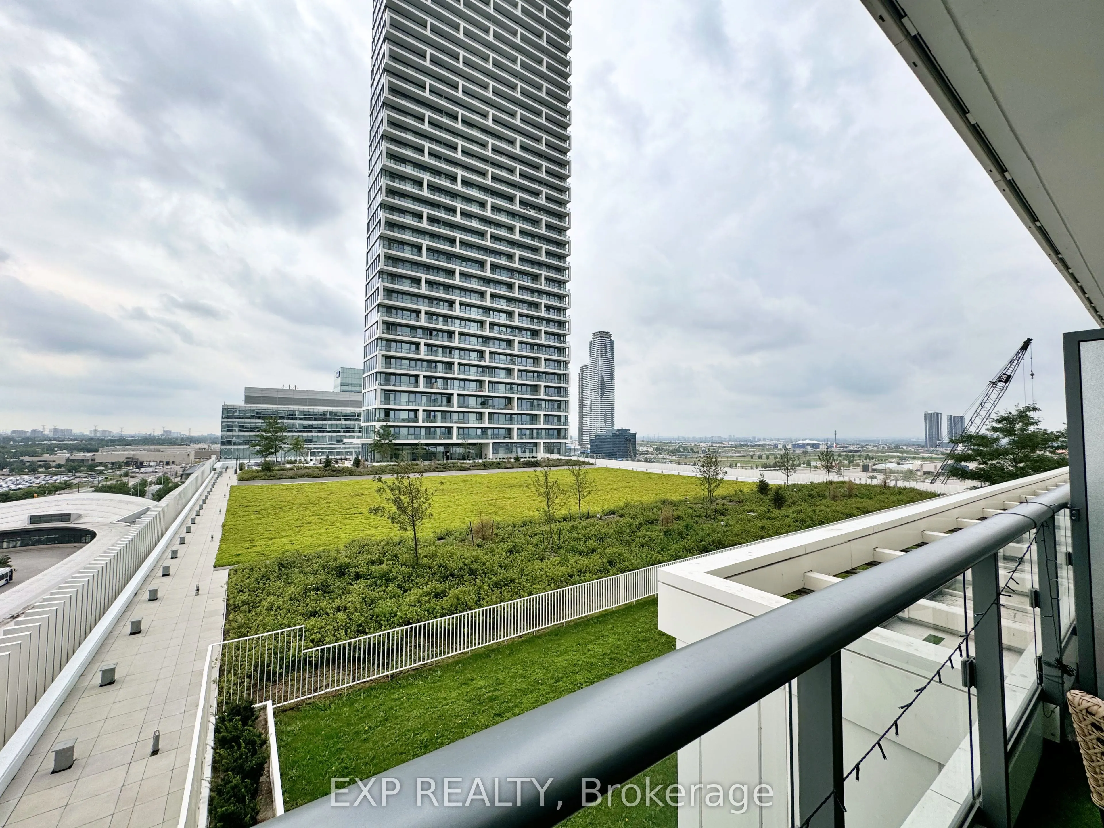 898 Portage Parkway, #1005