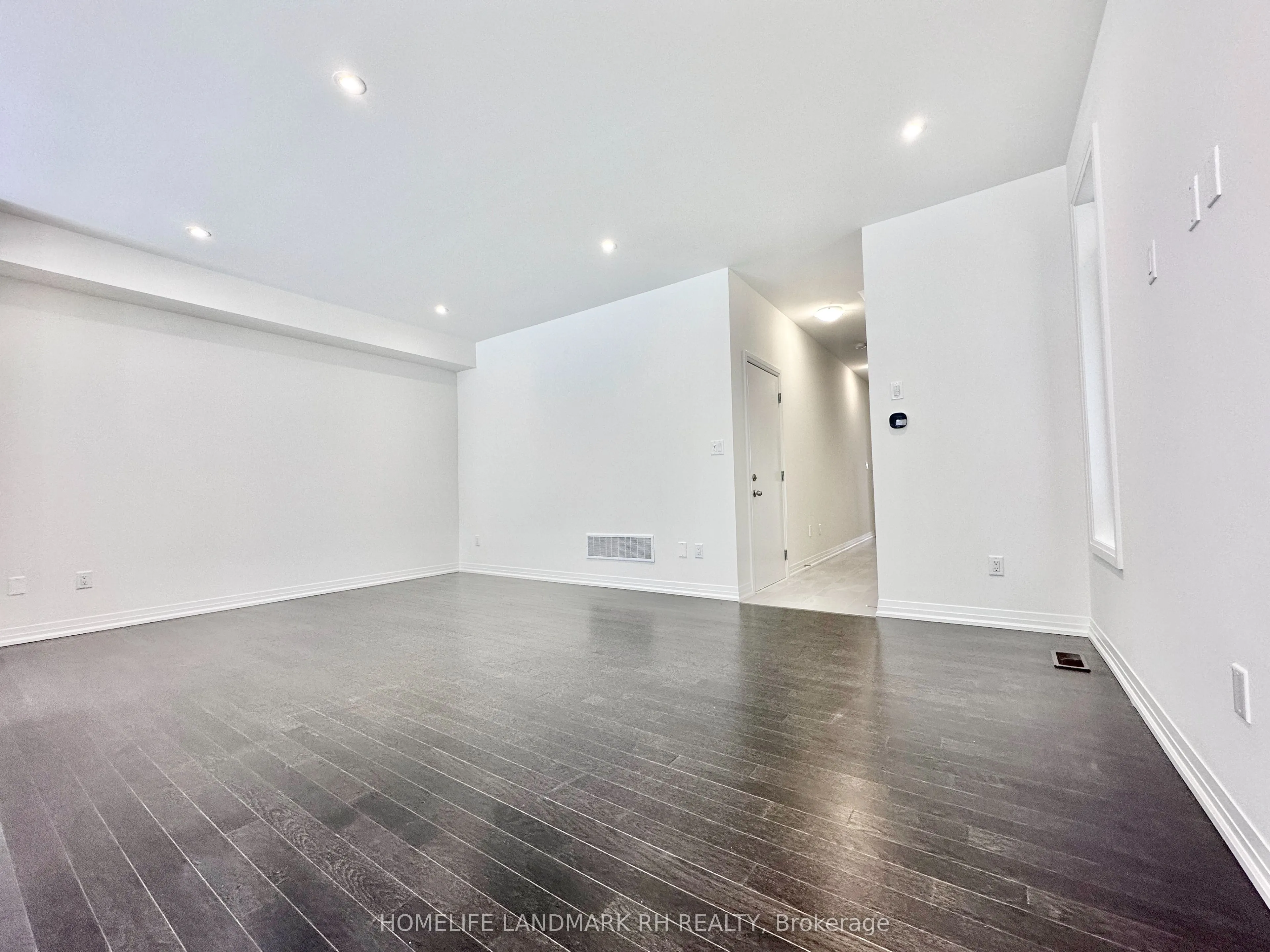 16 Boiton Street