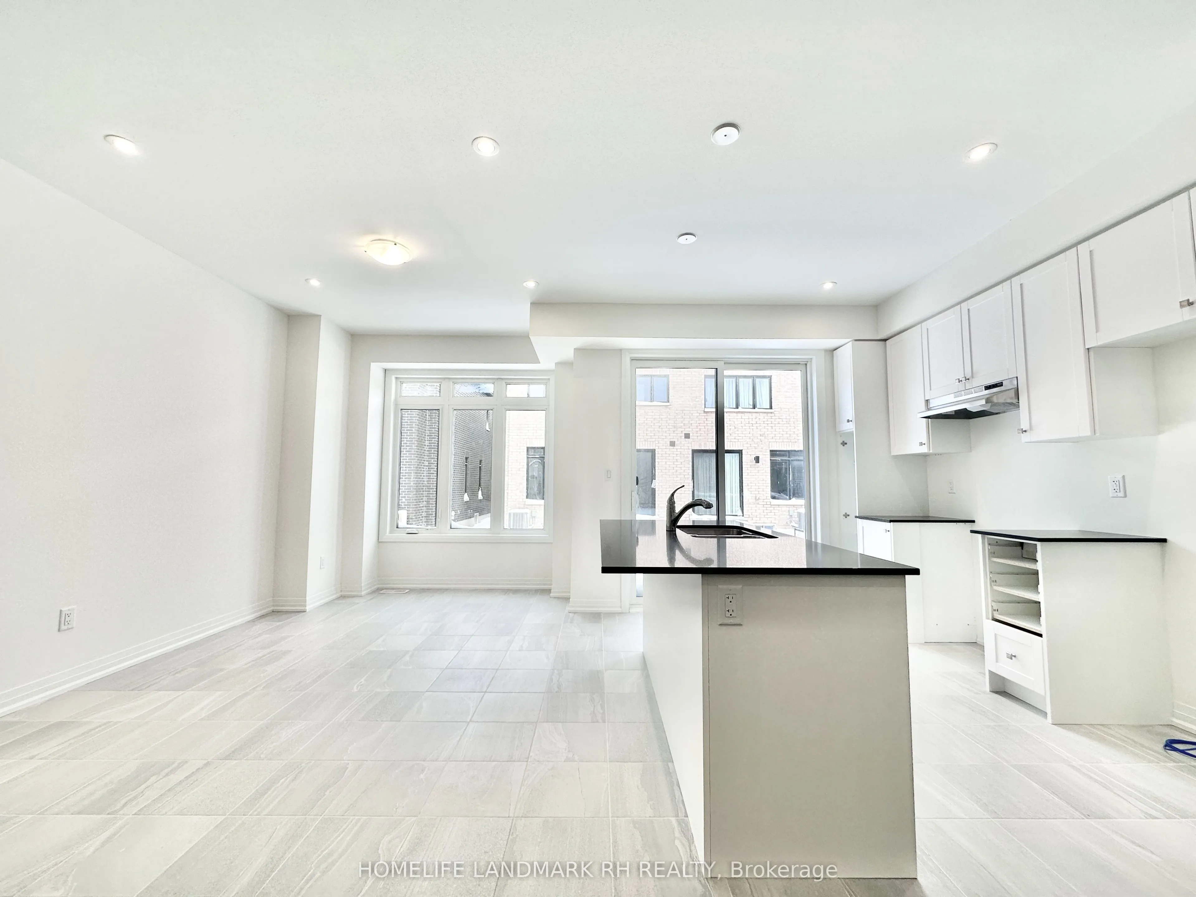 16 Boiton Street