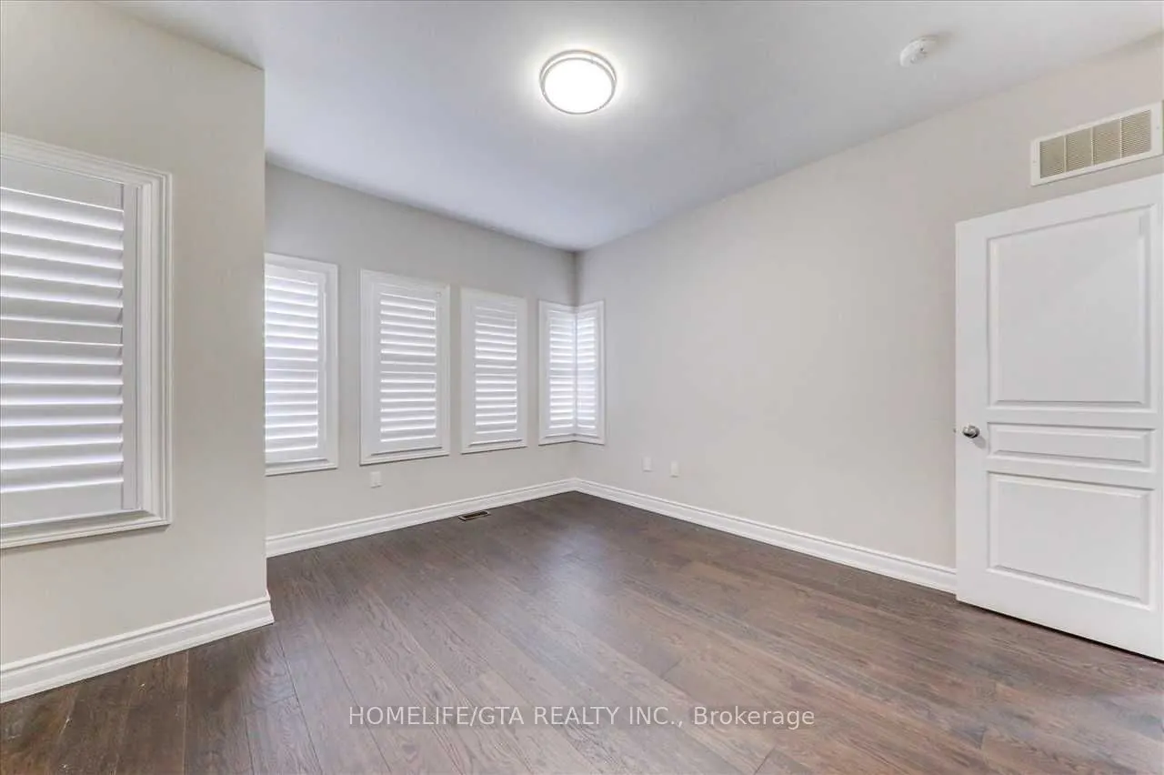 112 Elderslie Crescent