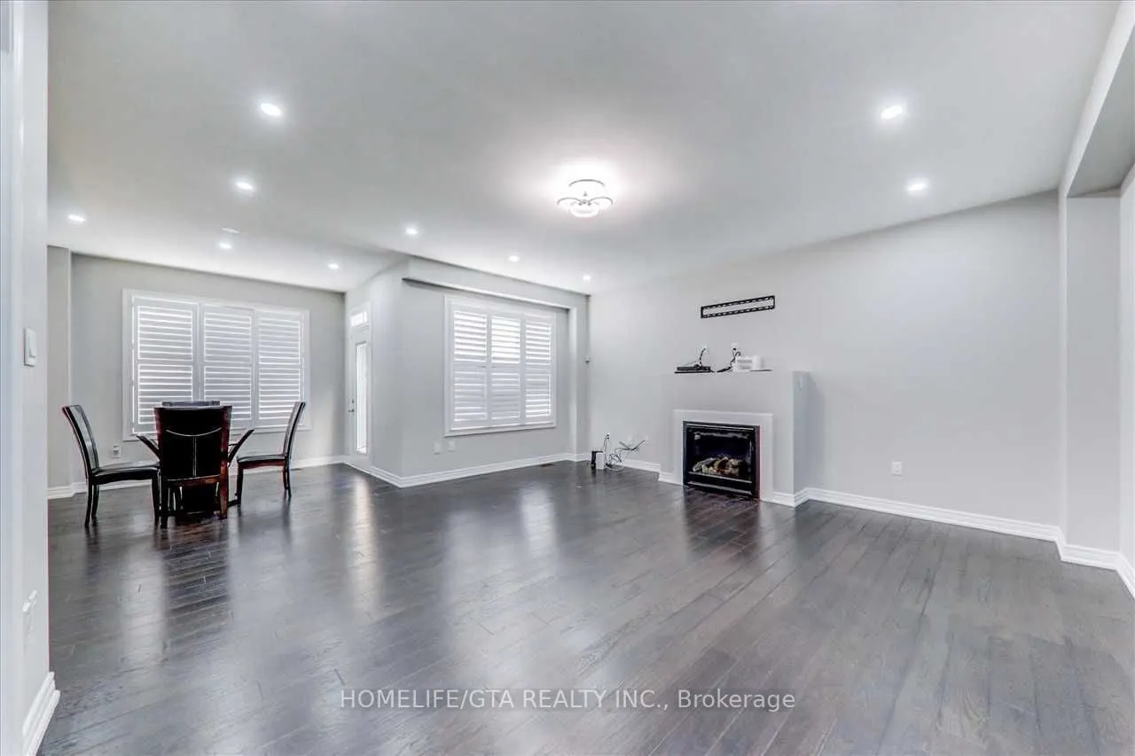 112 Elderslie Crescent