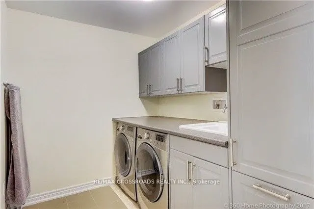 205 Laker Court