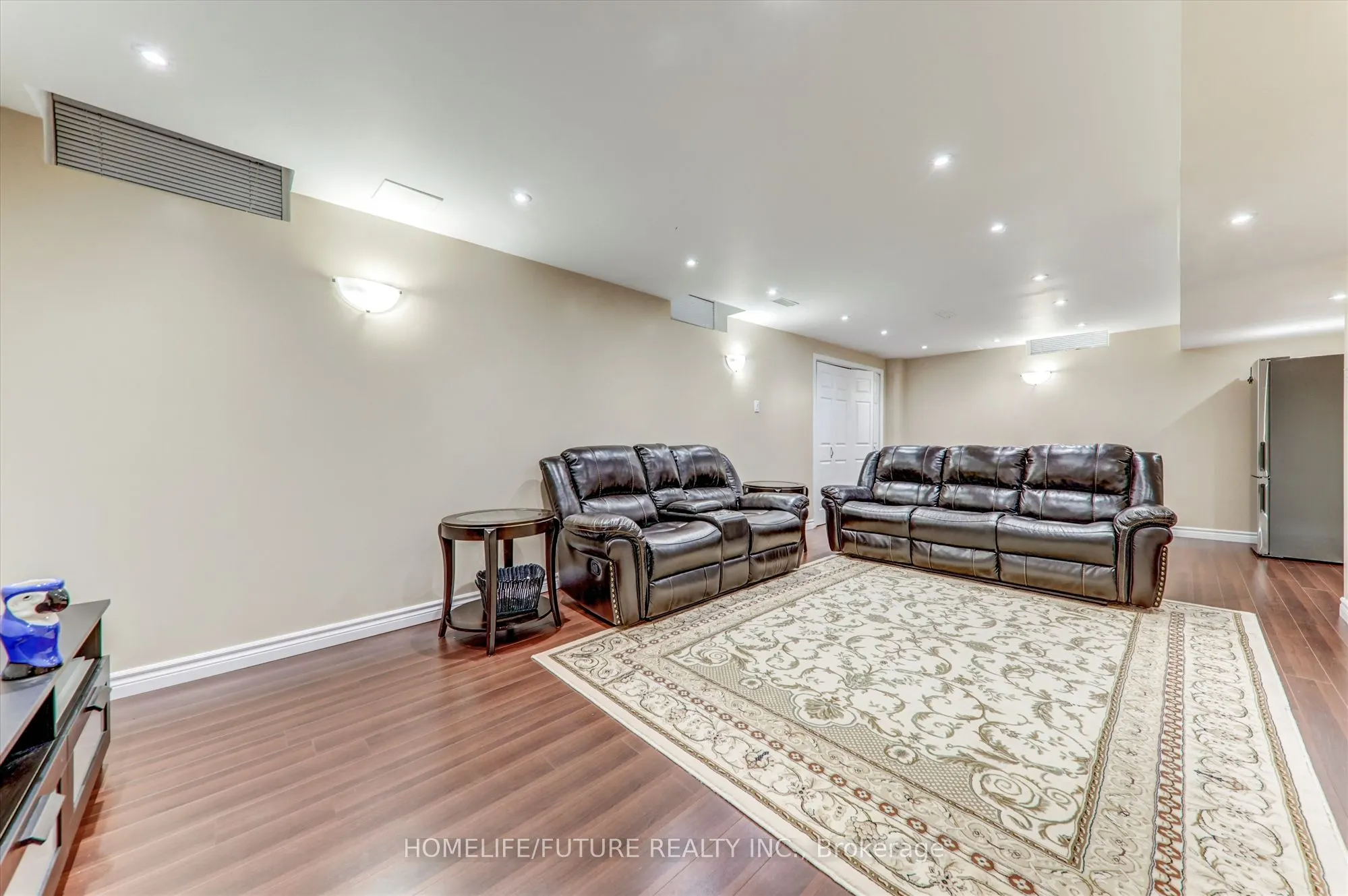 109 Laurelhurst Crescent