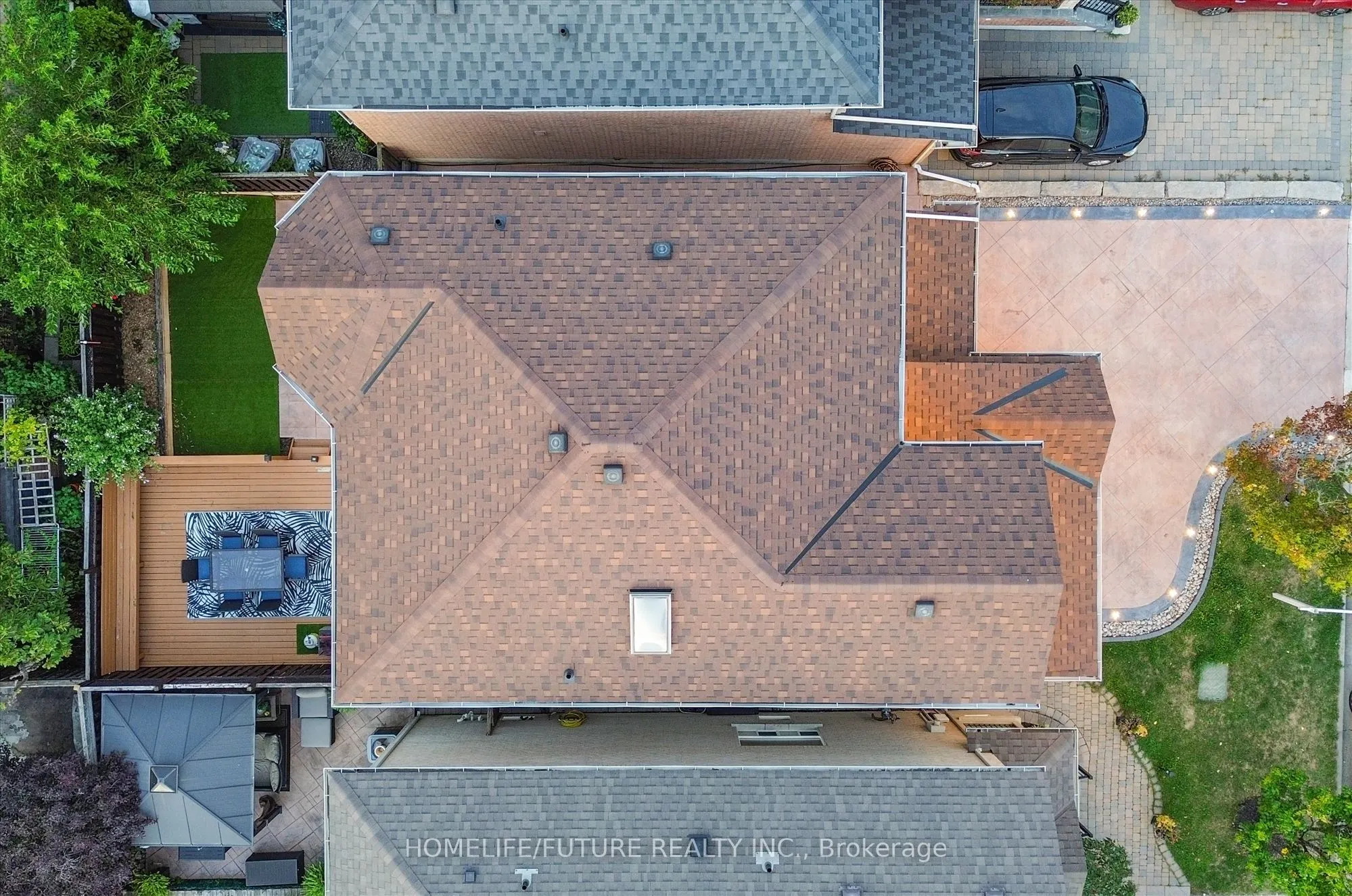 109 Laurelhurst Crescent