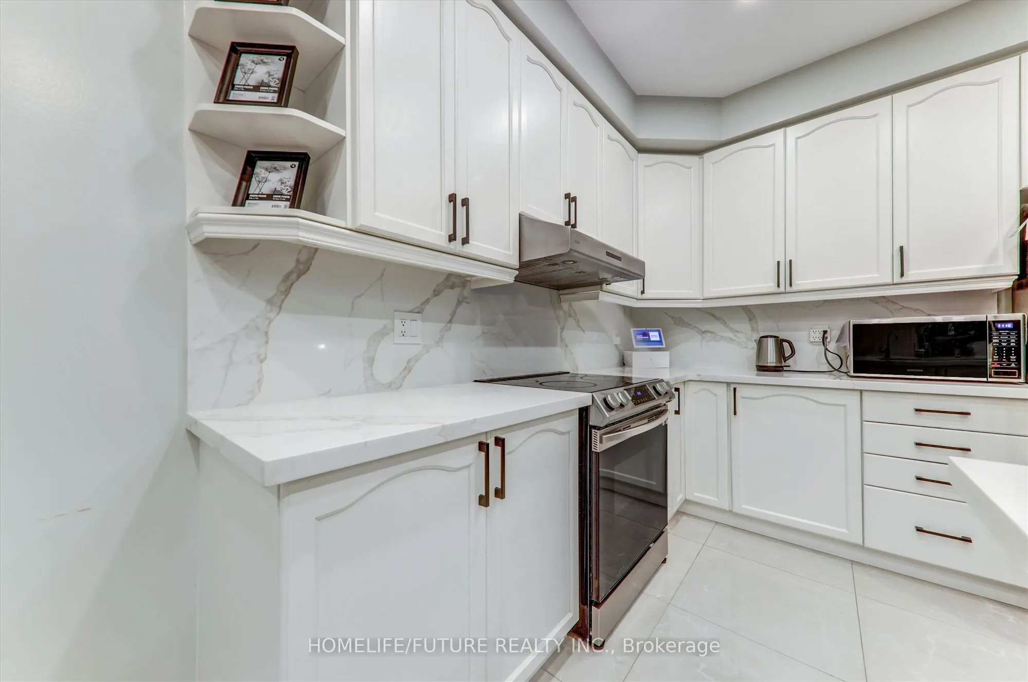 109 Laurelhurst Crescent