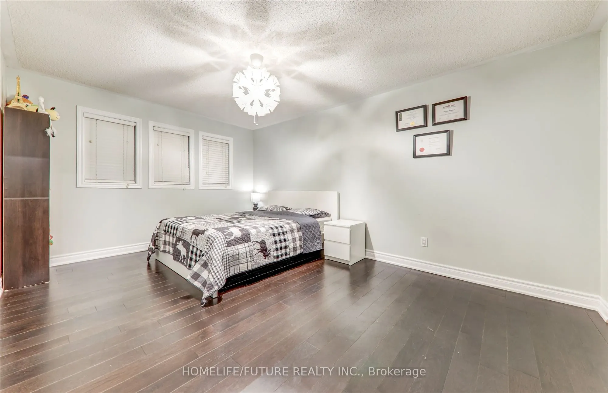 109 Laurelhurst Crescent