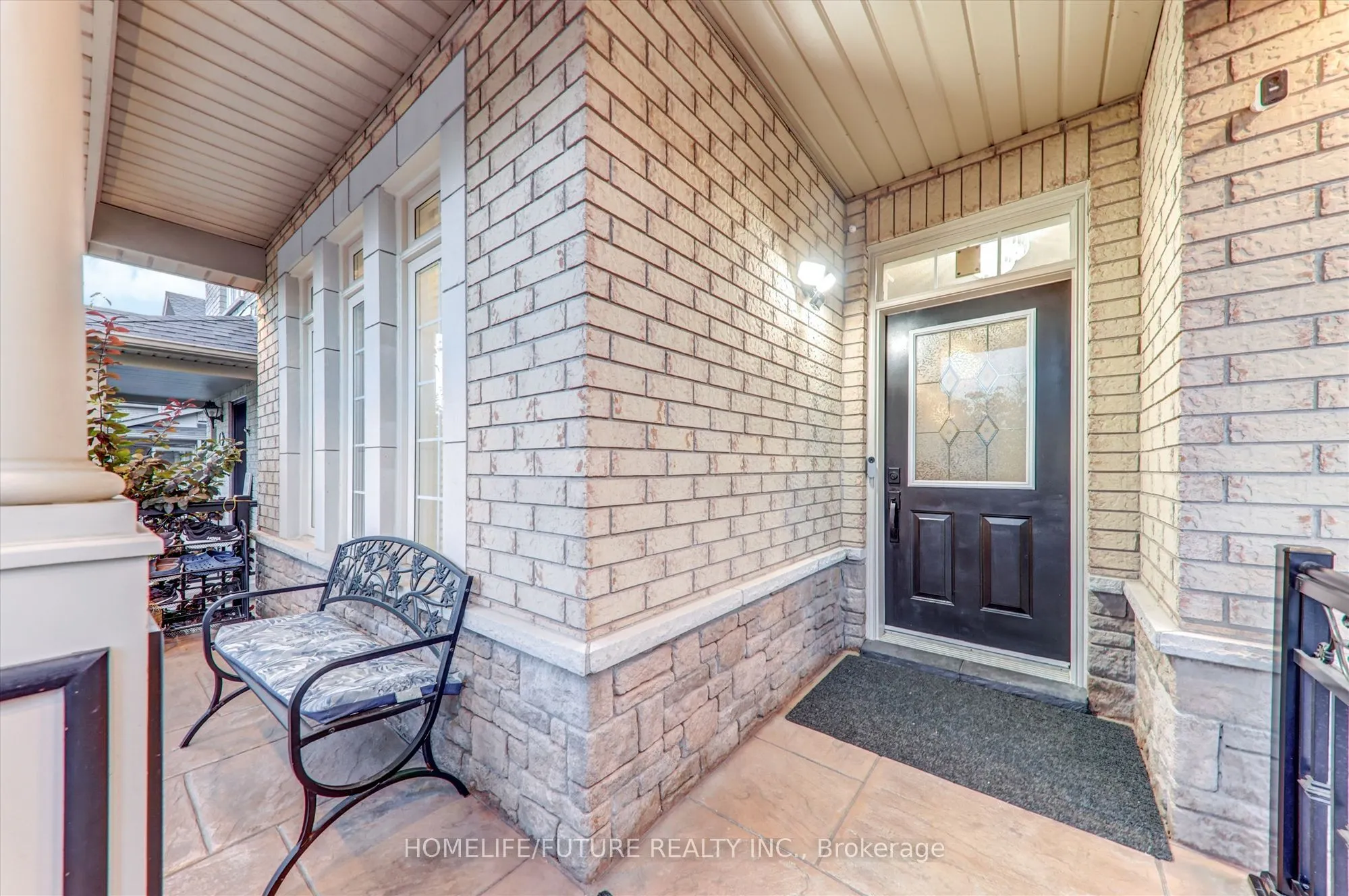109 Laurelhurst Crescent