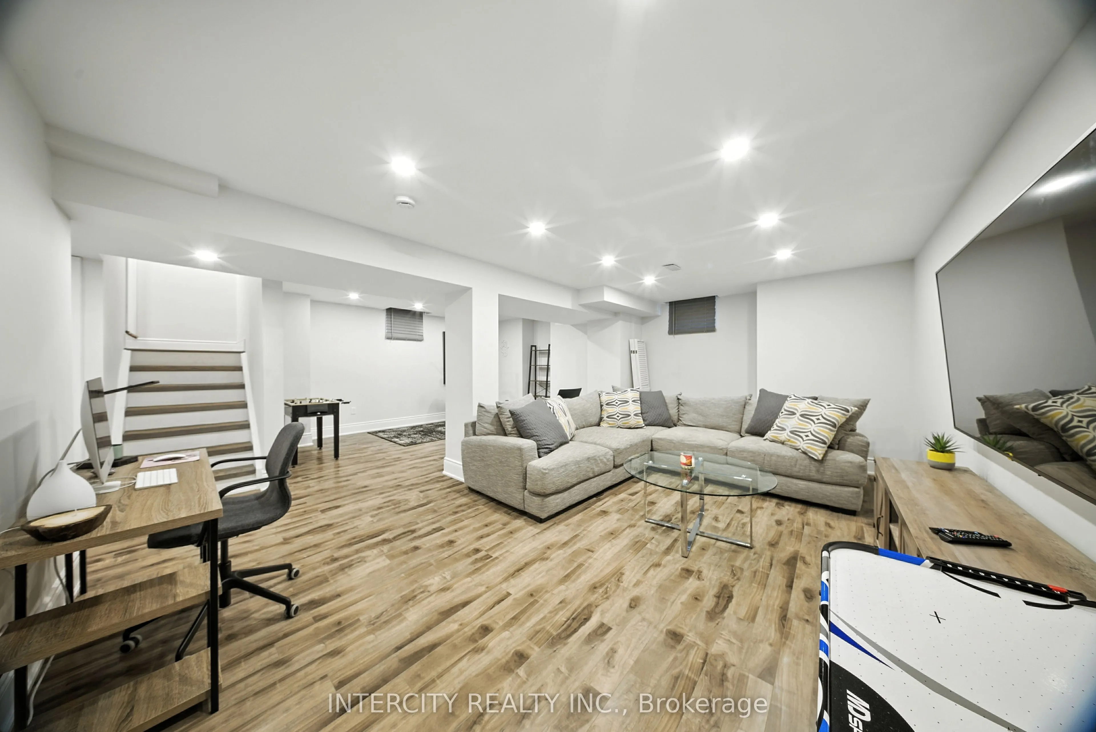 74 Terme Avenue