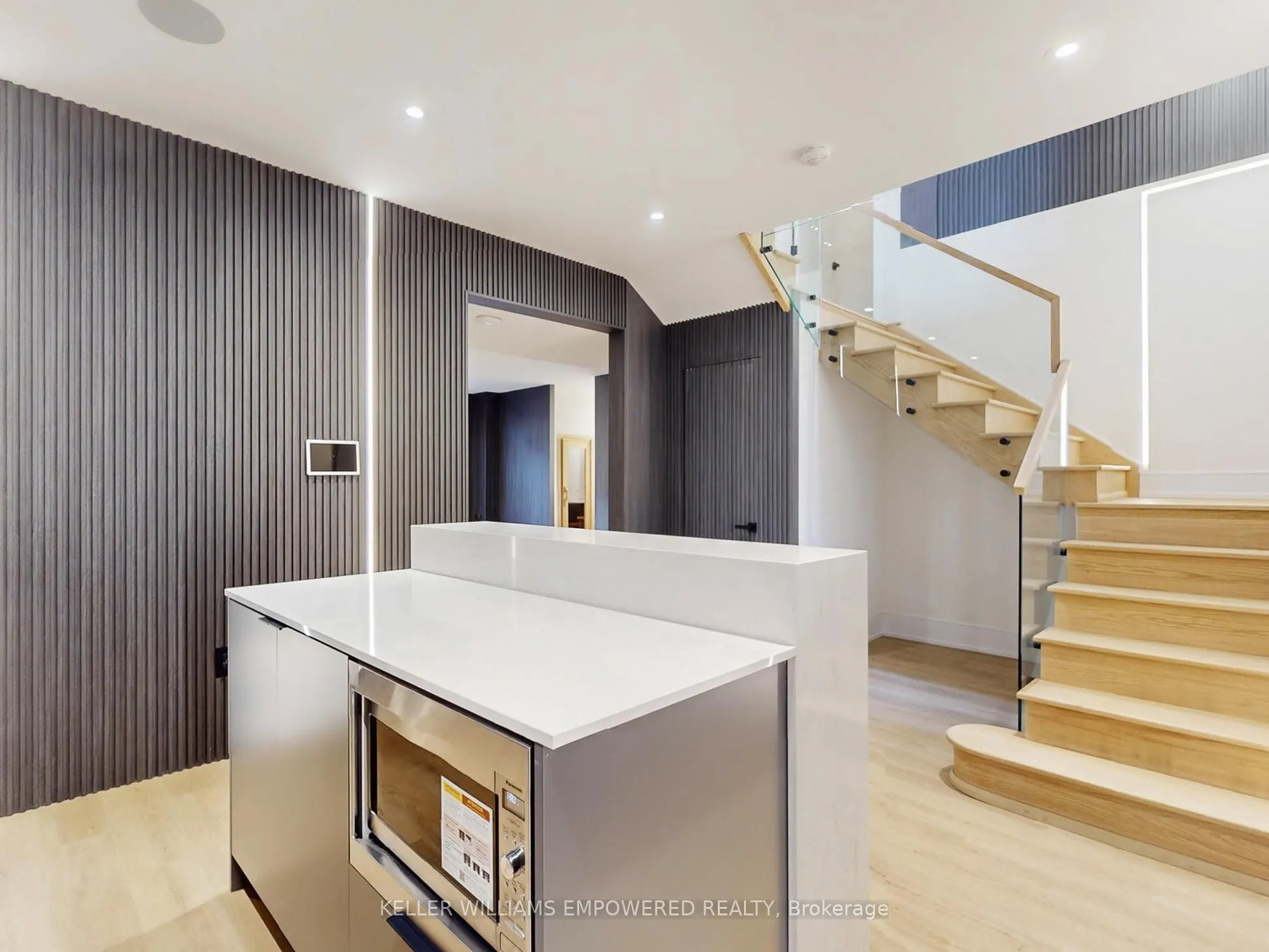 69 Snively Street