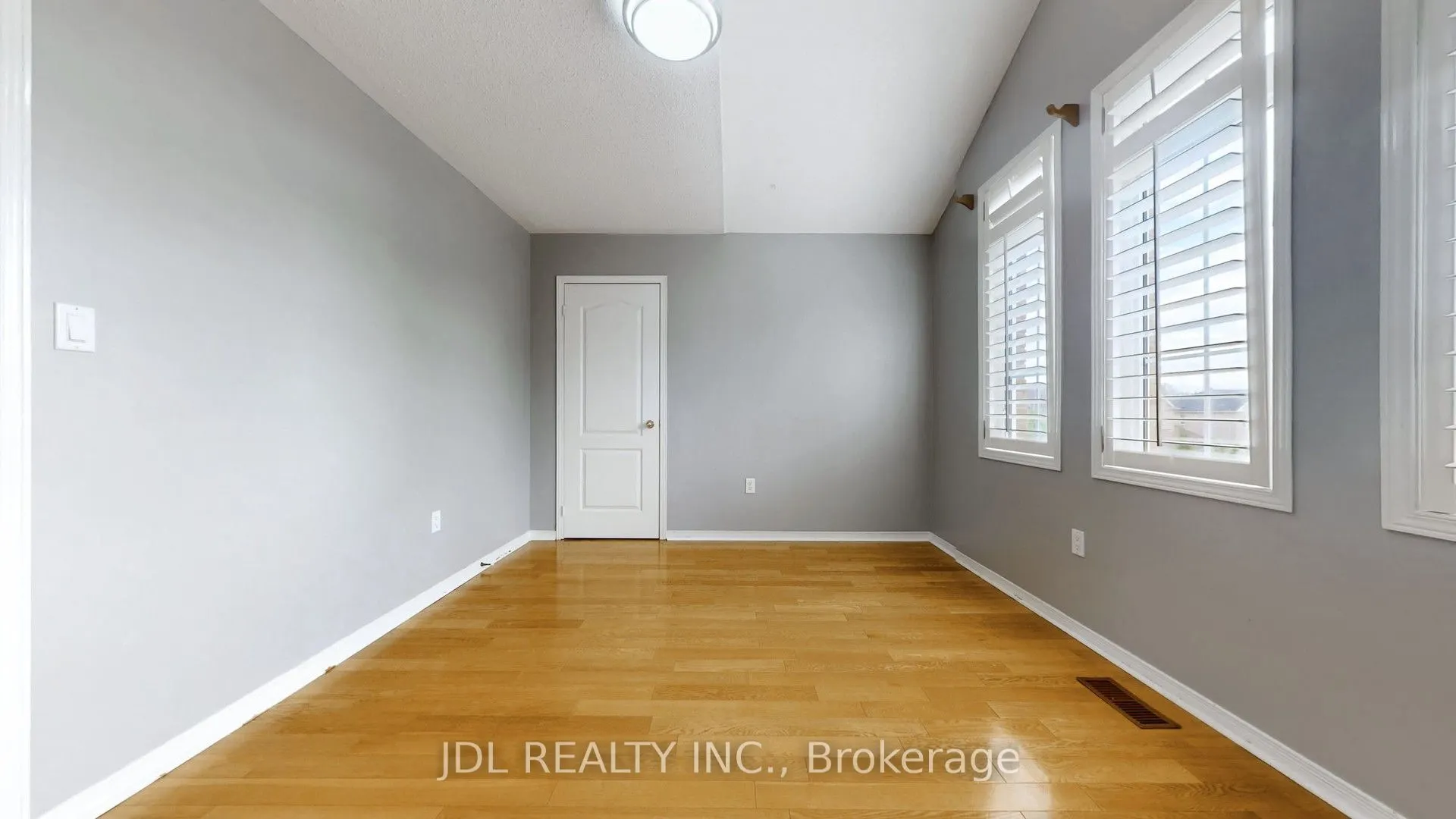 62 Kaitlin Drive, #Upper