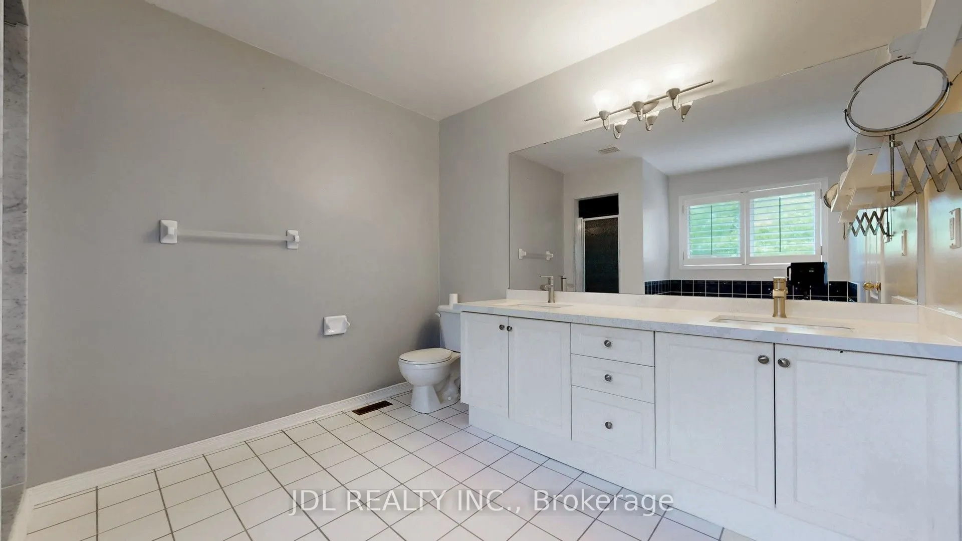 62 Kaitlin Drive, #Upper