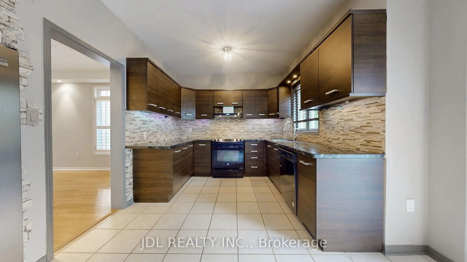 62 Kaitlin Drive, #Upper