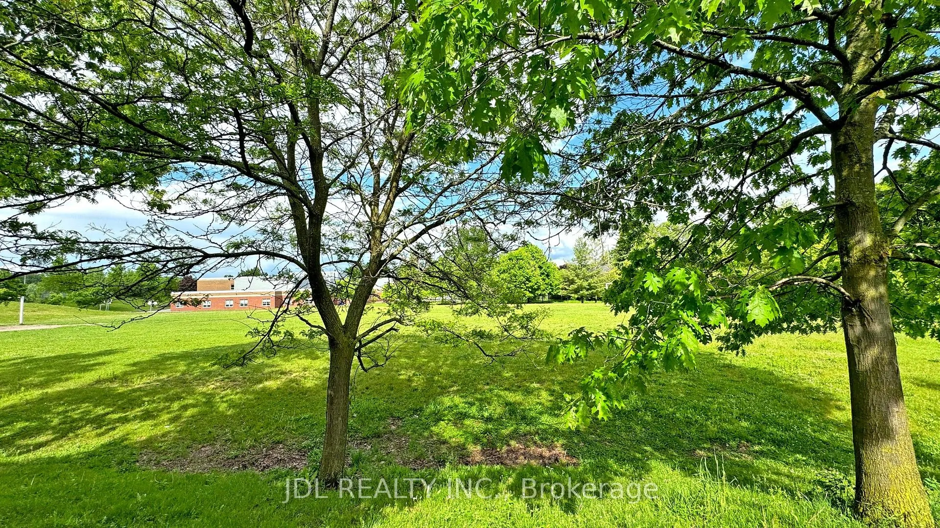 62 Kaitlin Drive, #Upper